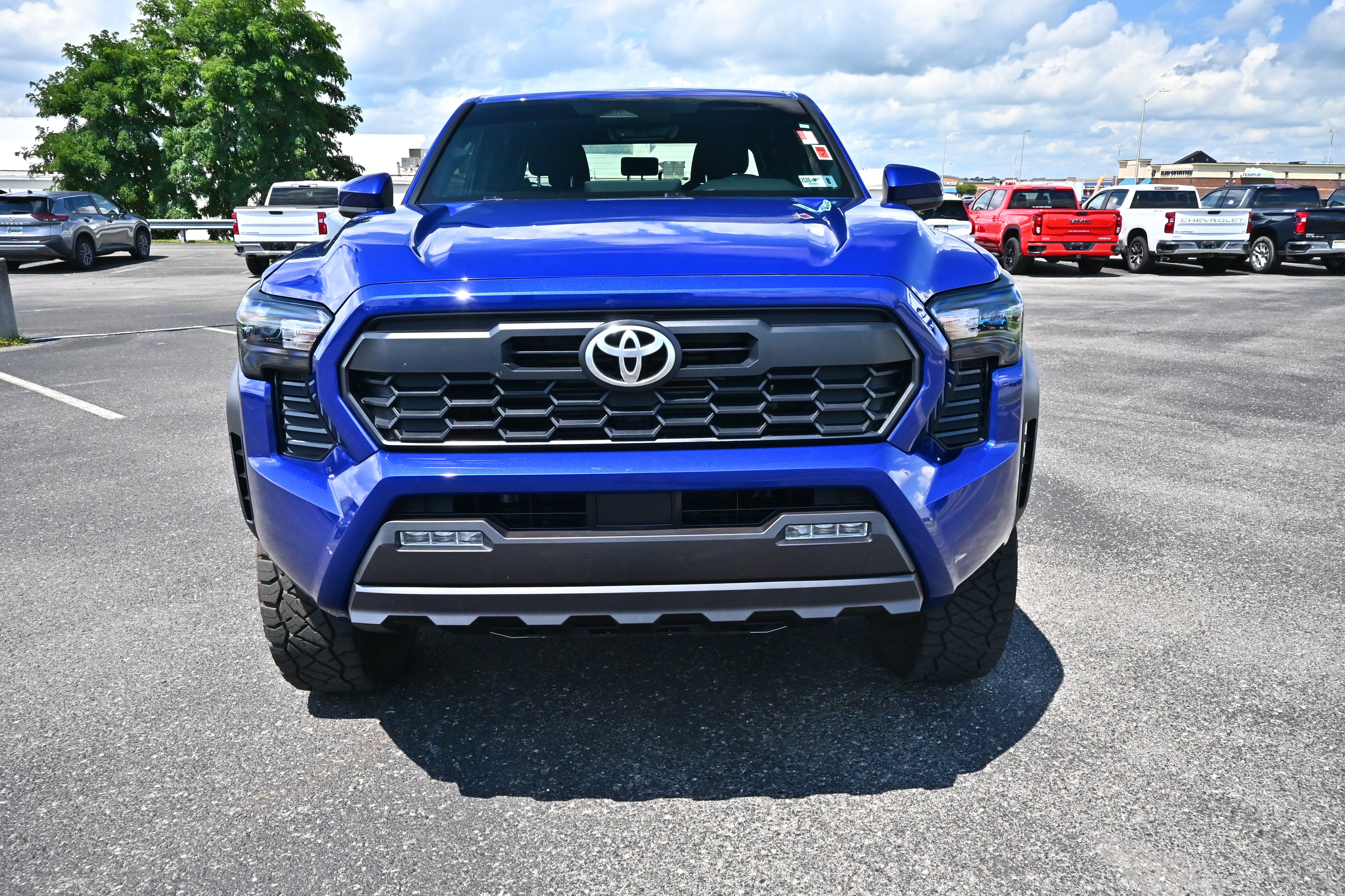 2025 Toyota Tacoma 4WD SR