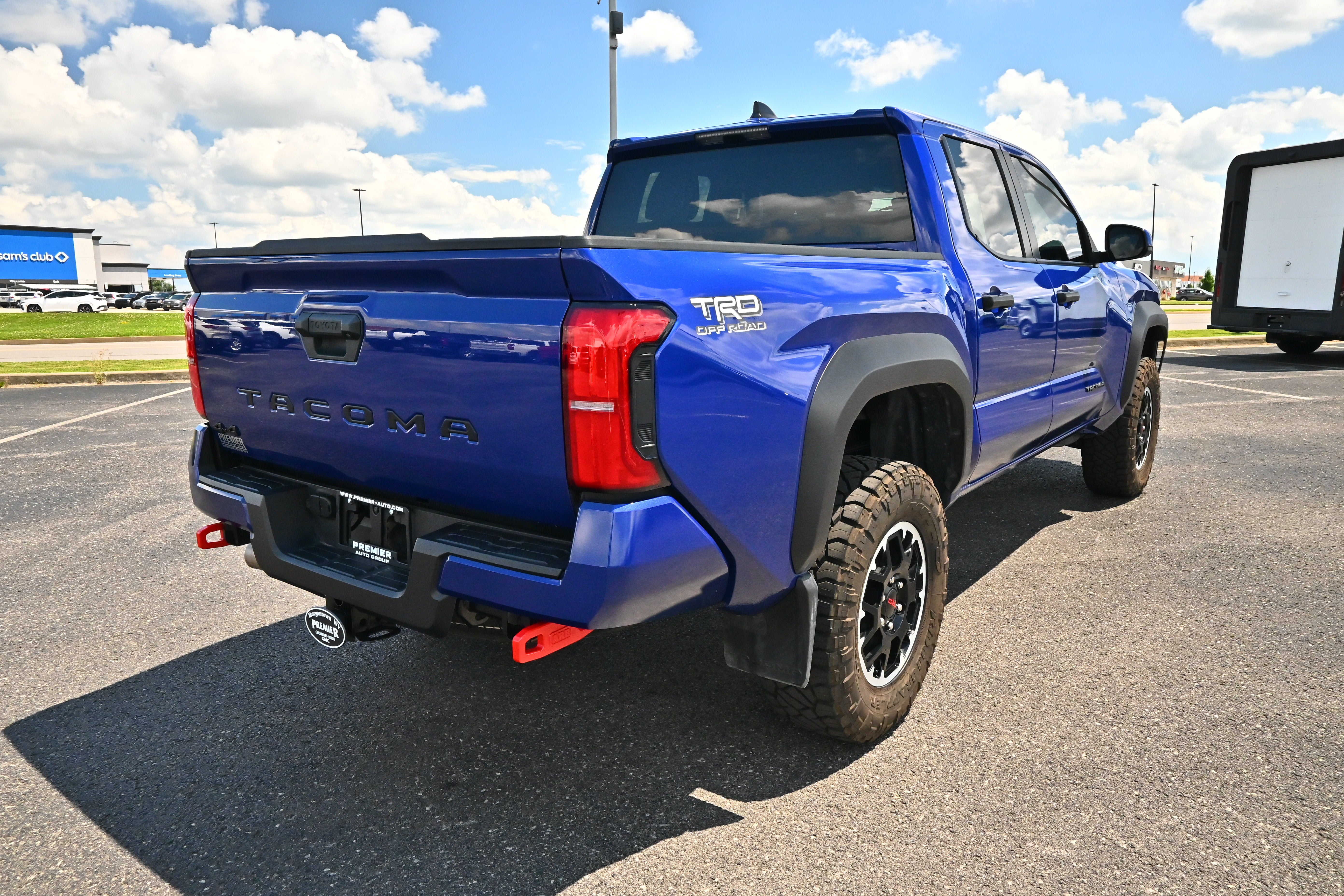 2025 Toyota Tacoma 4WD SR