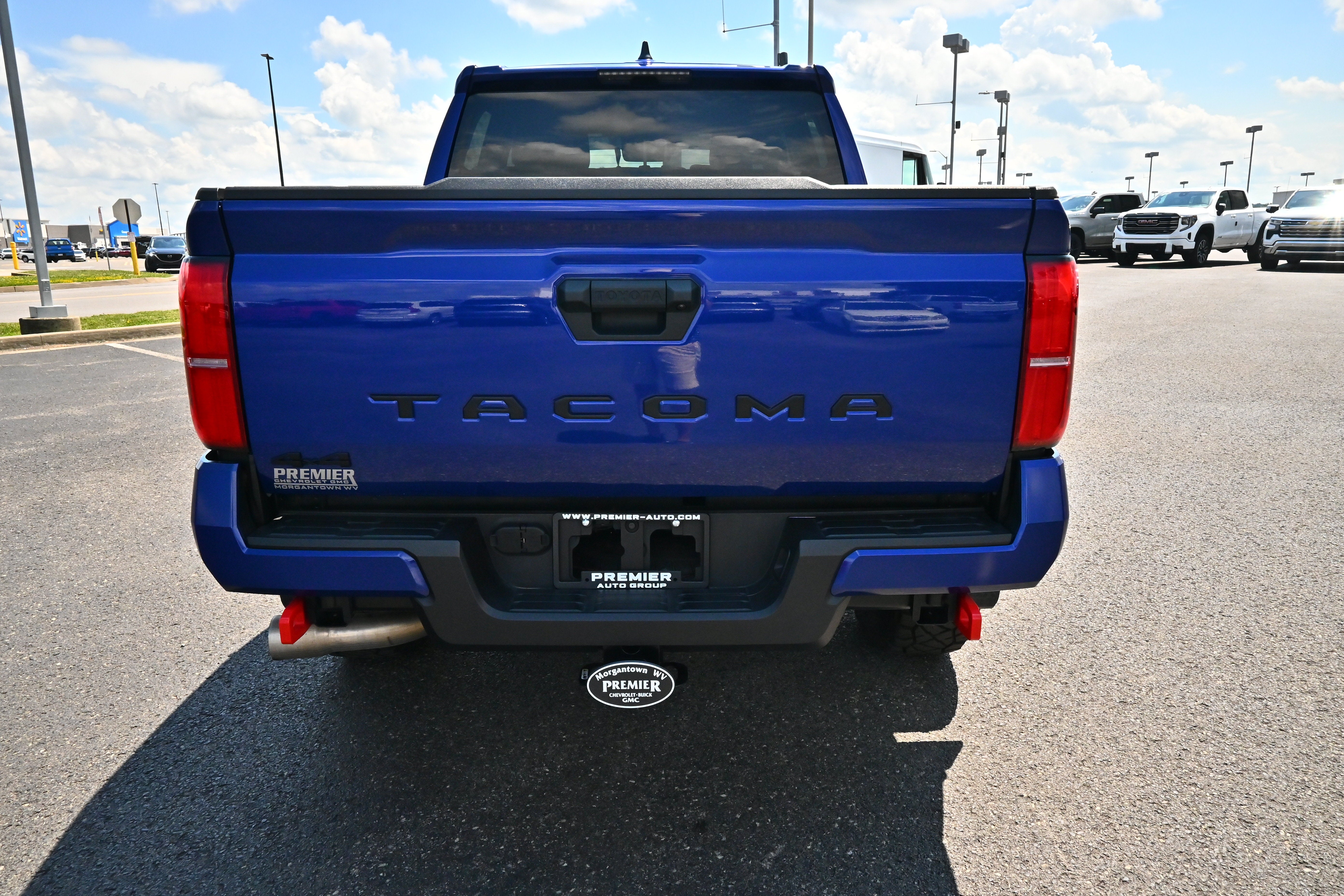 2025 Toyota Tacoma 4WD SR