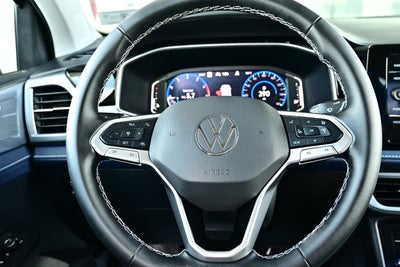 2025 Volkswagen Taos SEL