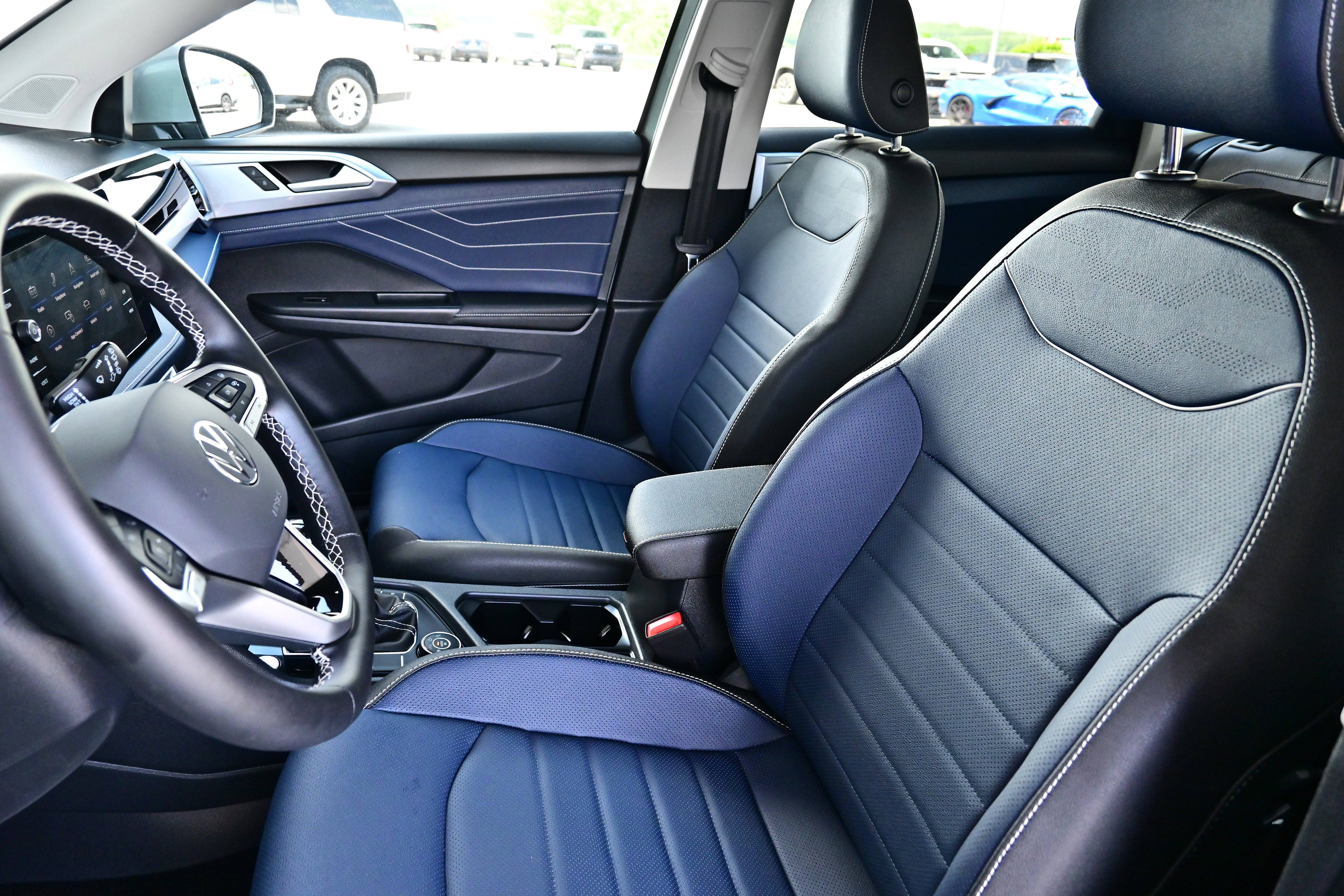 2025 Volkswagen Taos SEL