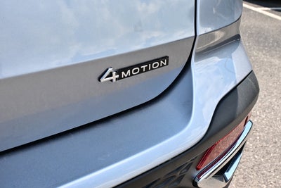 2025 Volkswagen Taos SEL