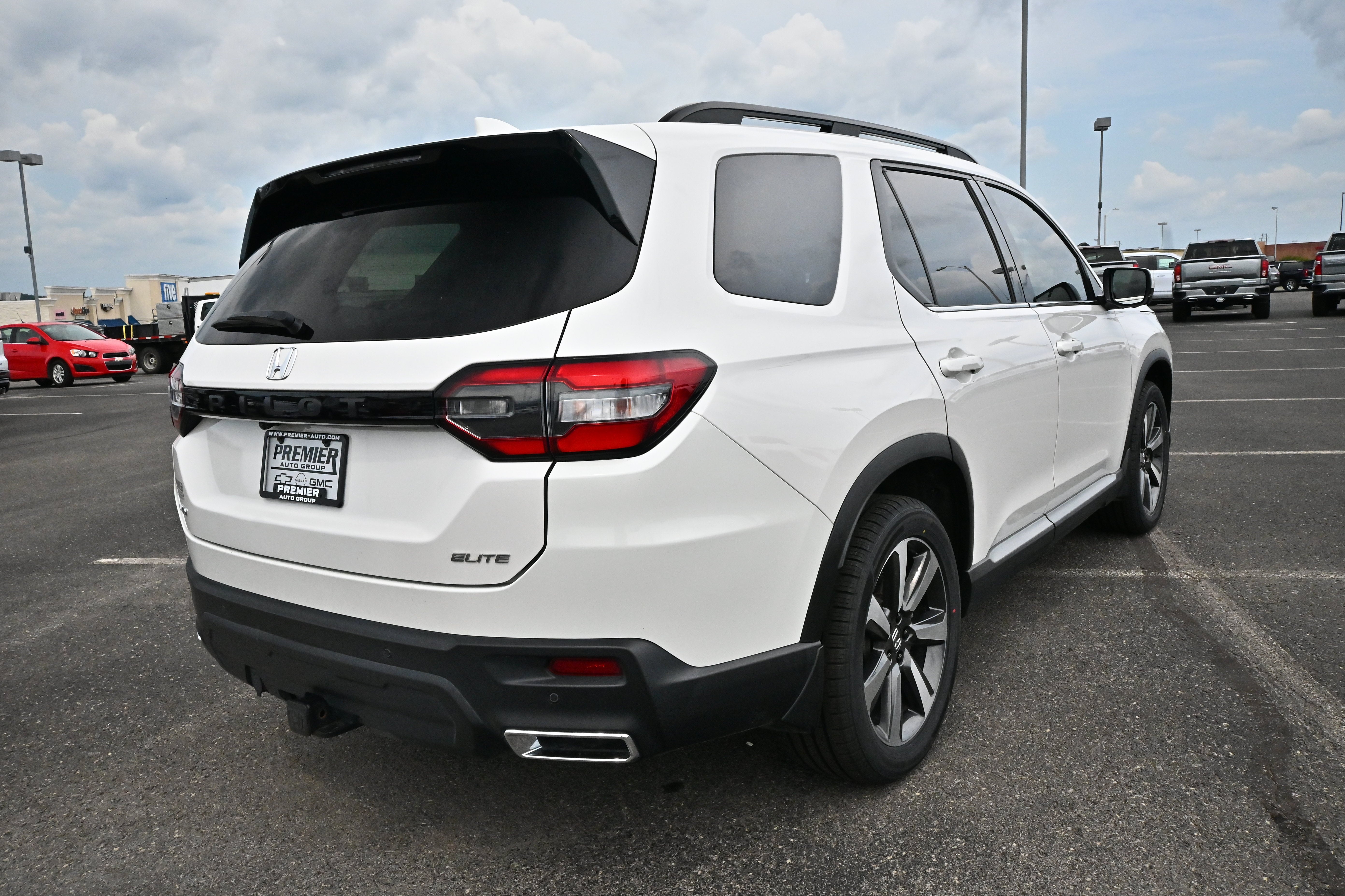 2025 Honda Pilot Elite