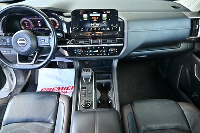 2022 Nissan Pathfinder Platinum
