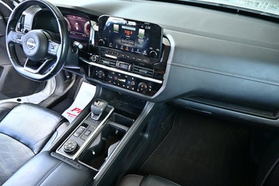 2022 Nissan Pathfinder Platinum