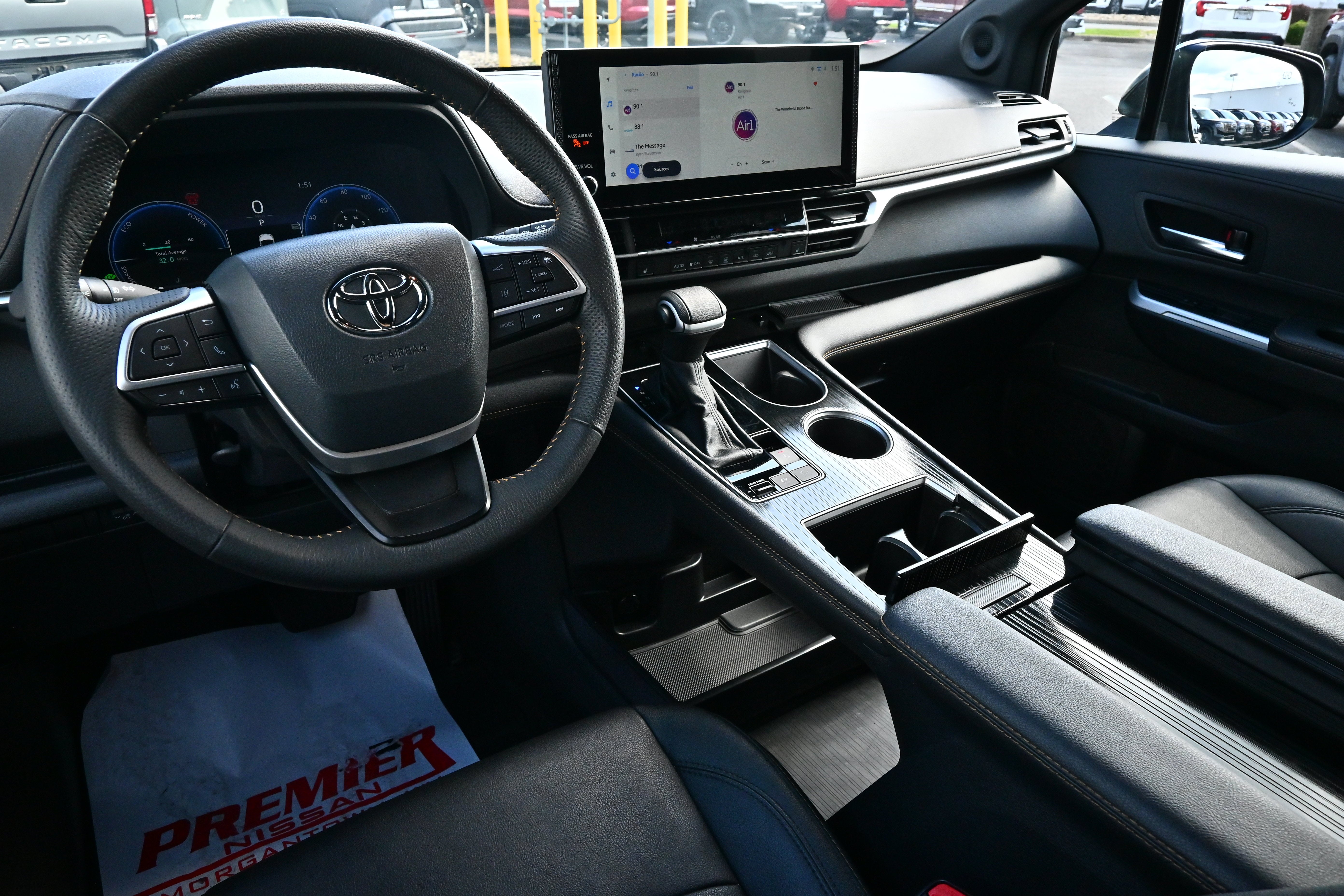 2025 Toyota Sienna XSE