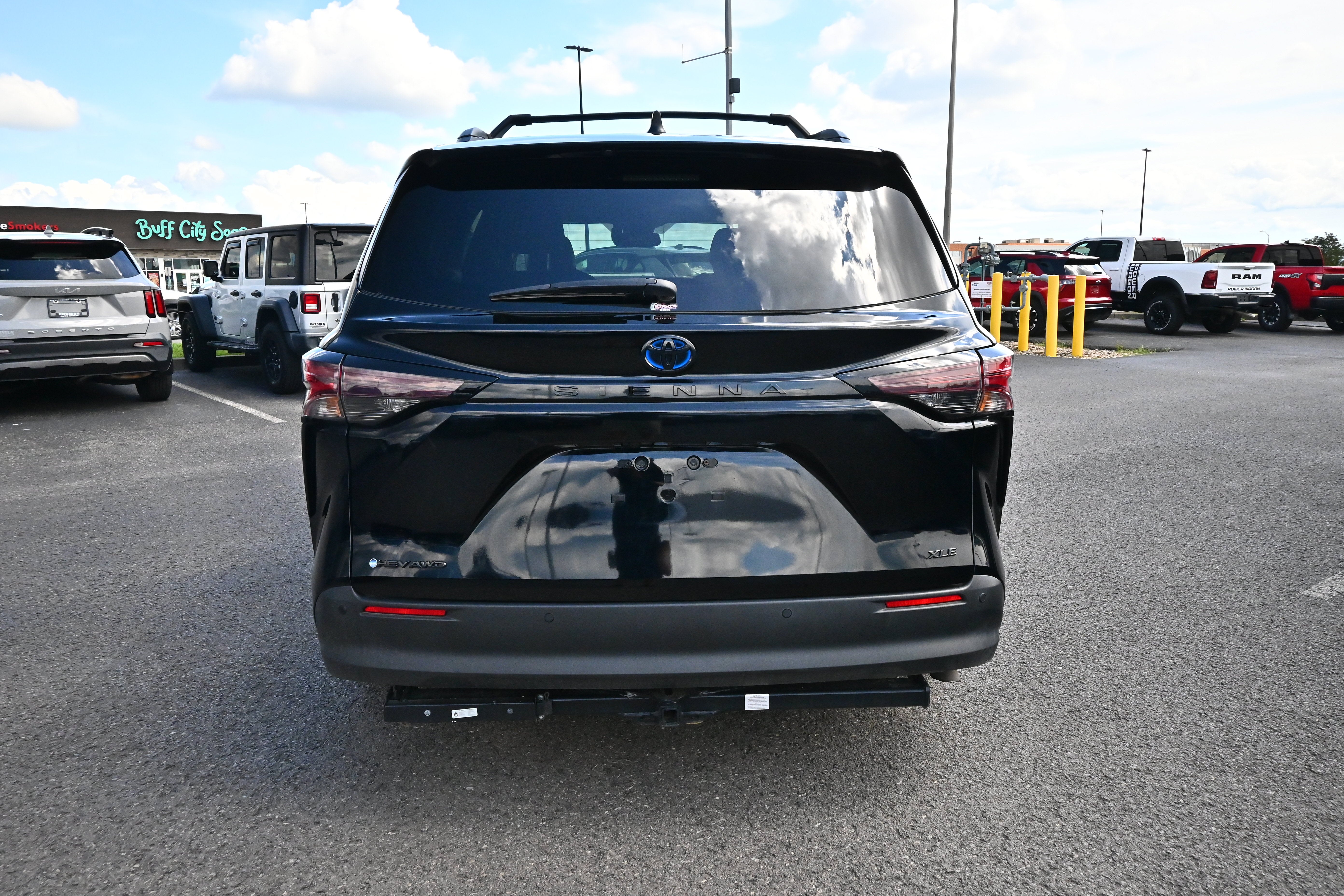 2025 Toyota Sienna XSE