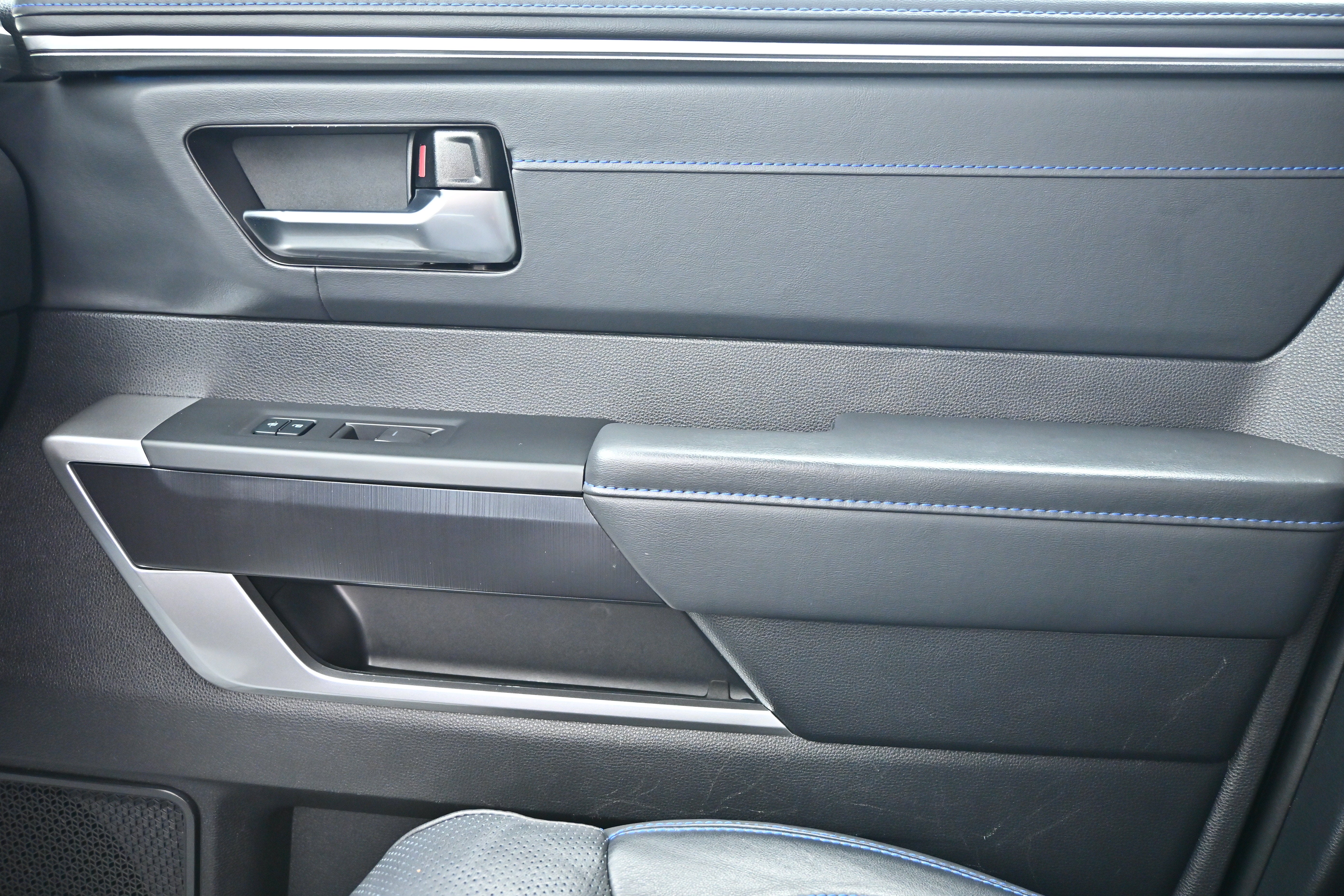 2023 Toyota Tundra 4WD Platinum Hybrid