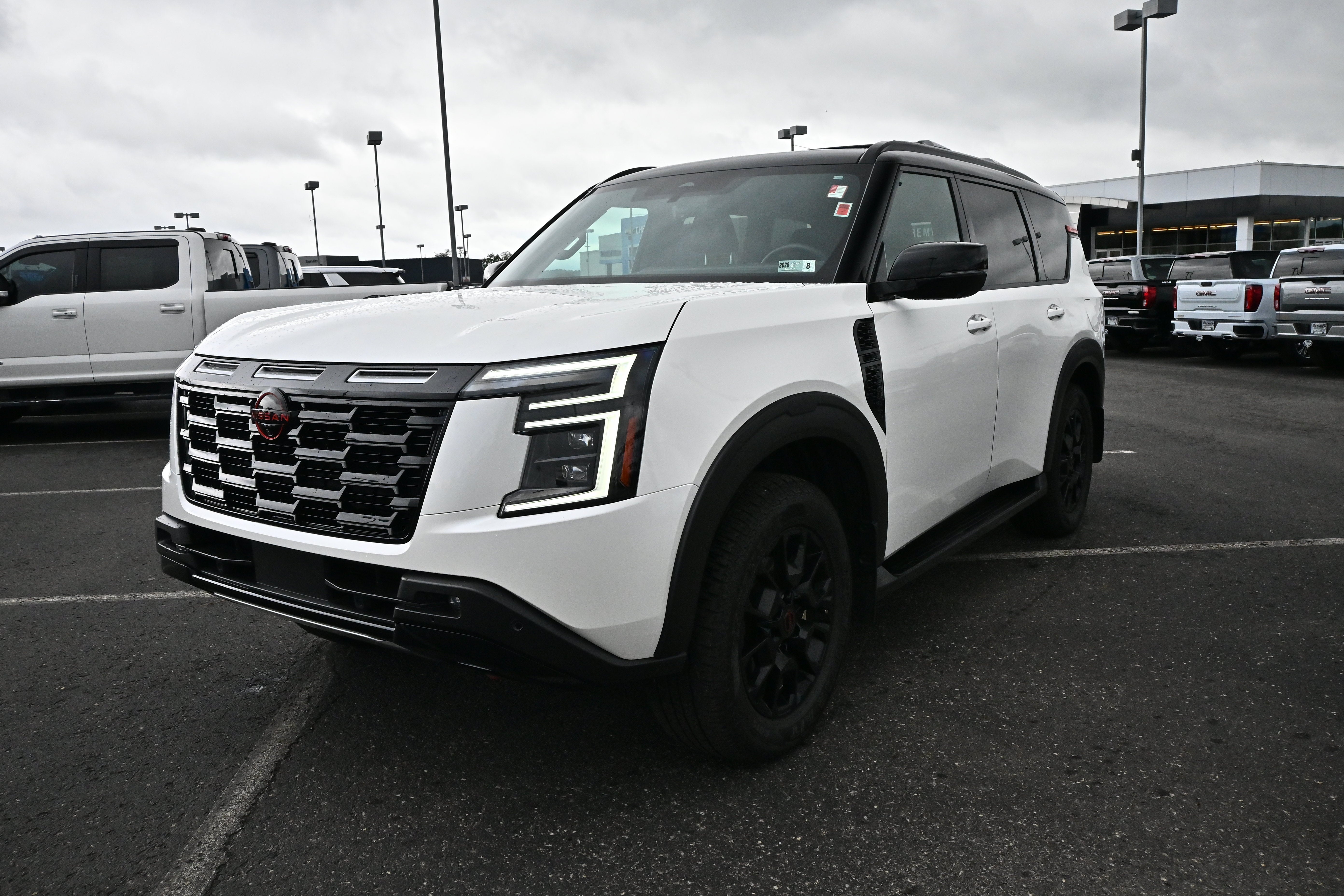 2025 Nissan Armada PRO-4X