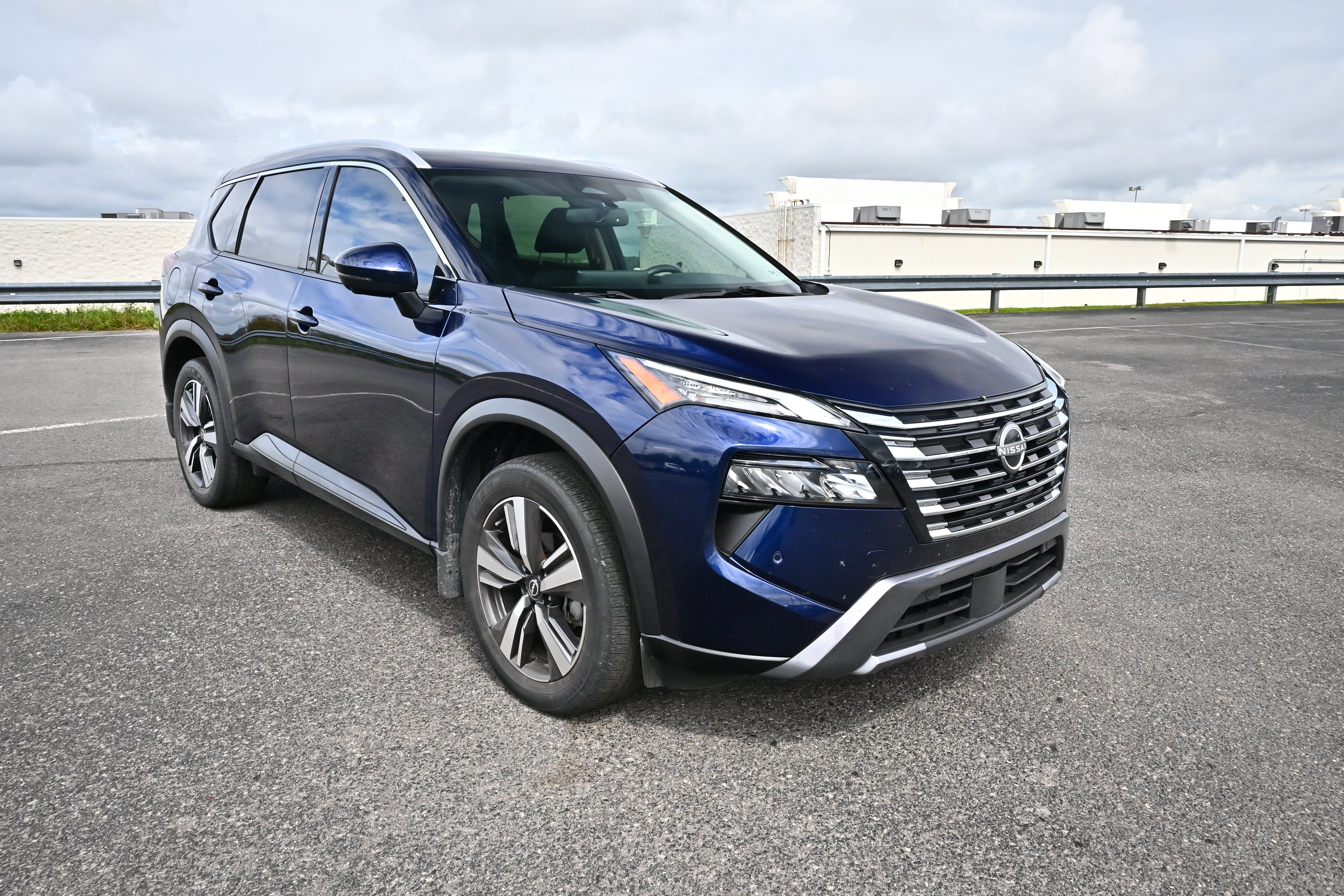 2024 Nissan Rogue SL