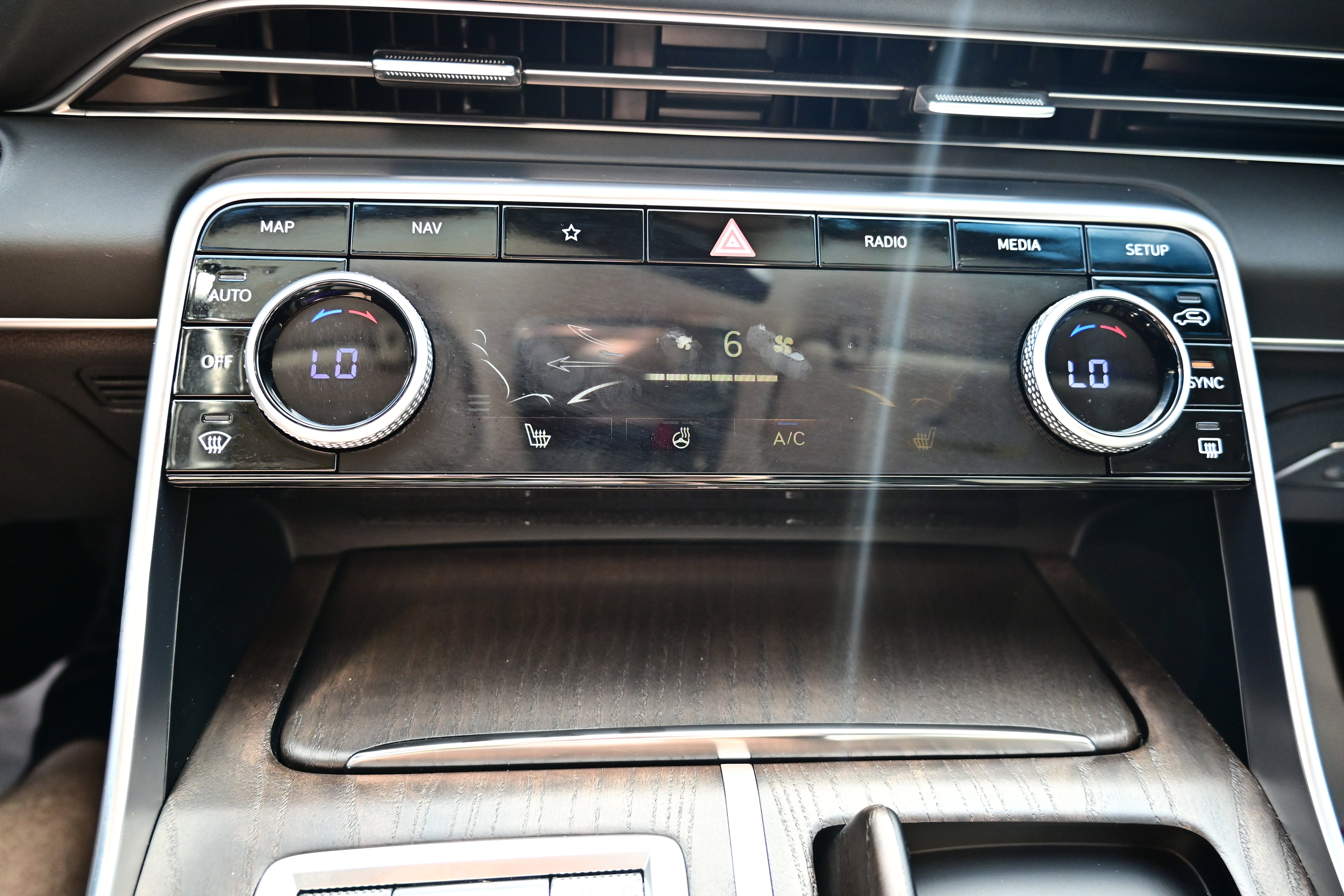 2024 Genesis GV80 NA