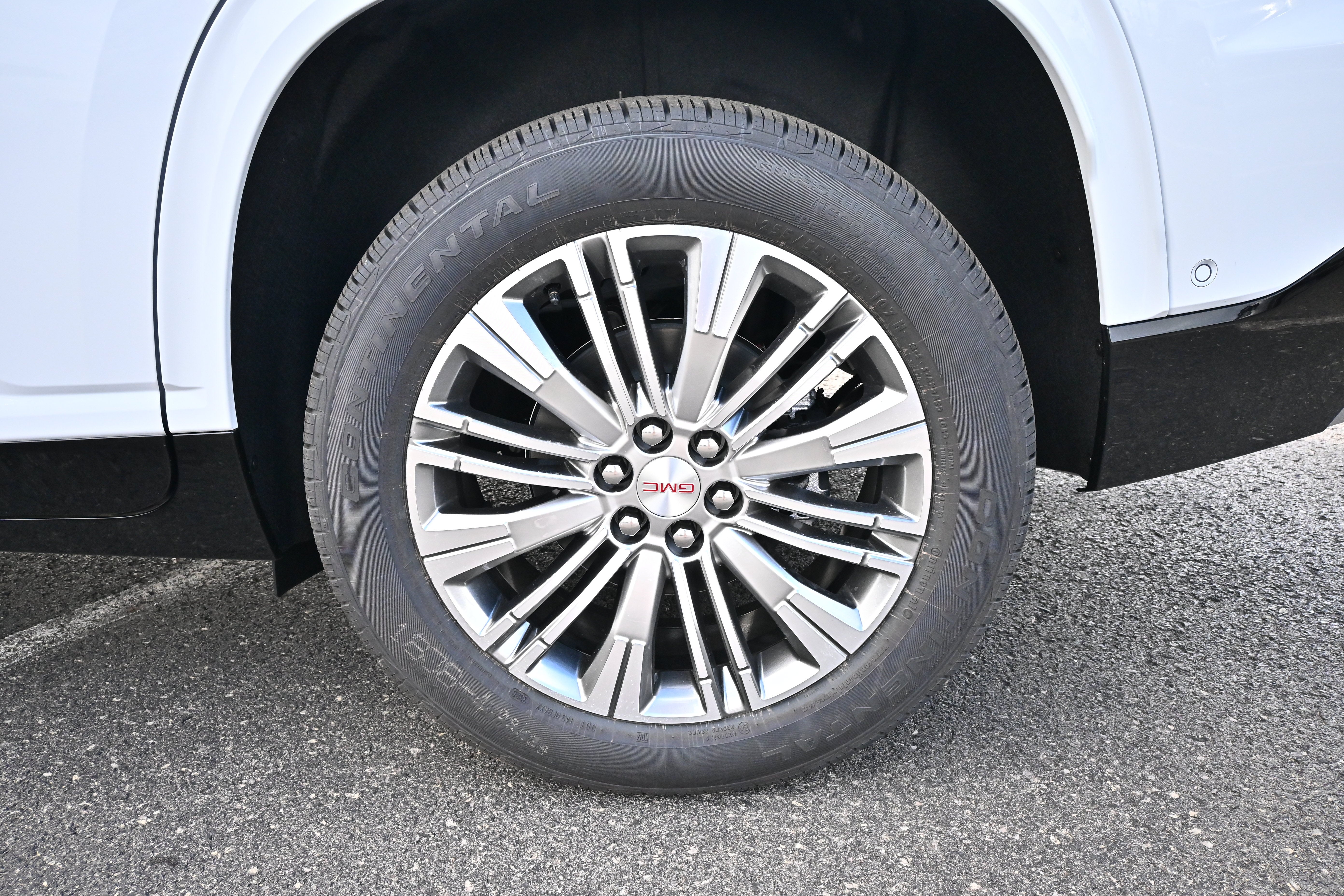 2027 GMC Acadia Denali