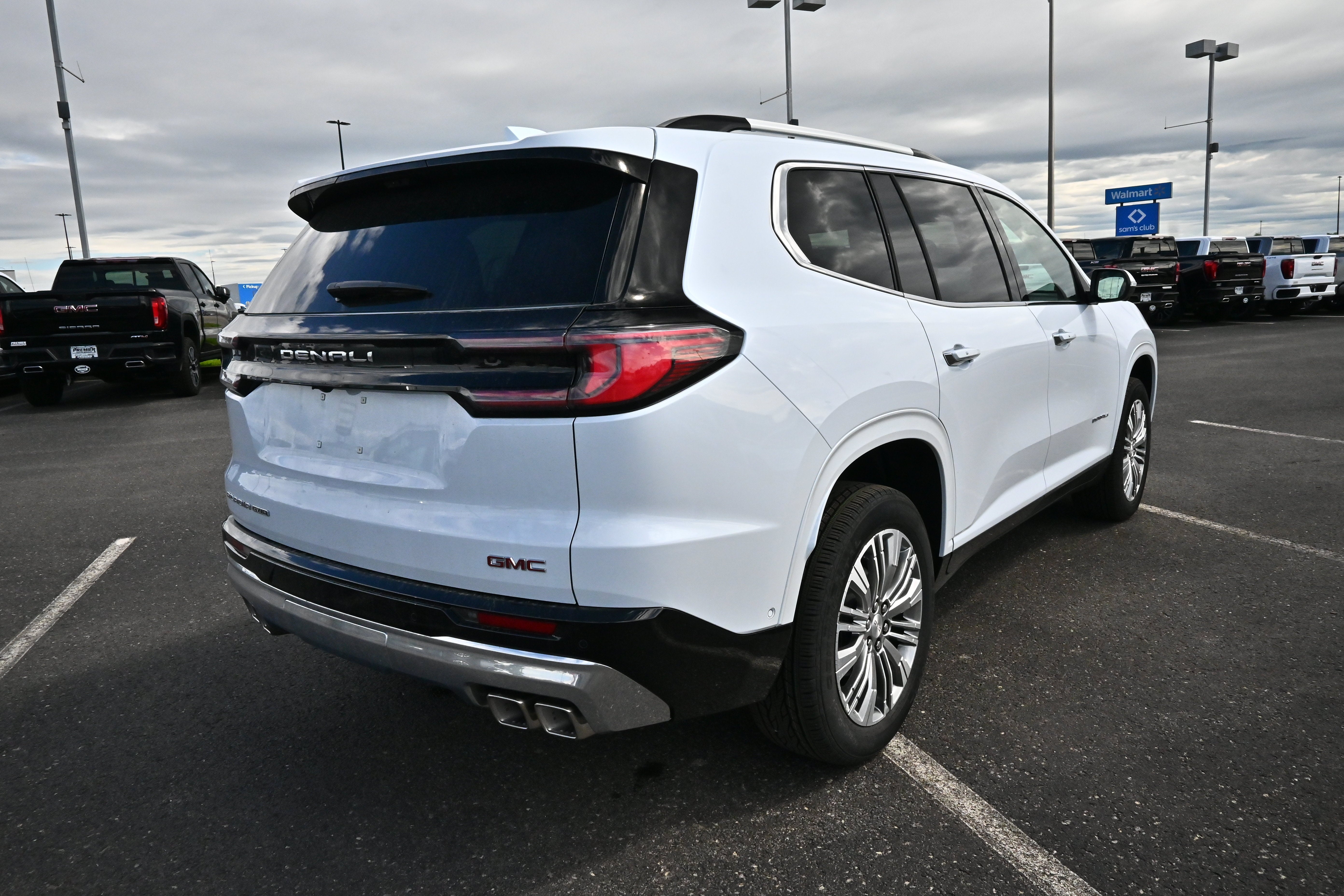 2027 GMC Acadia Denali