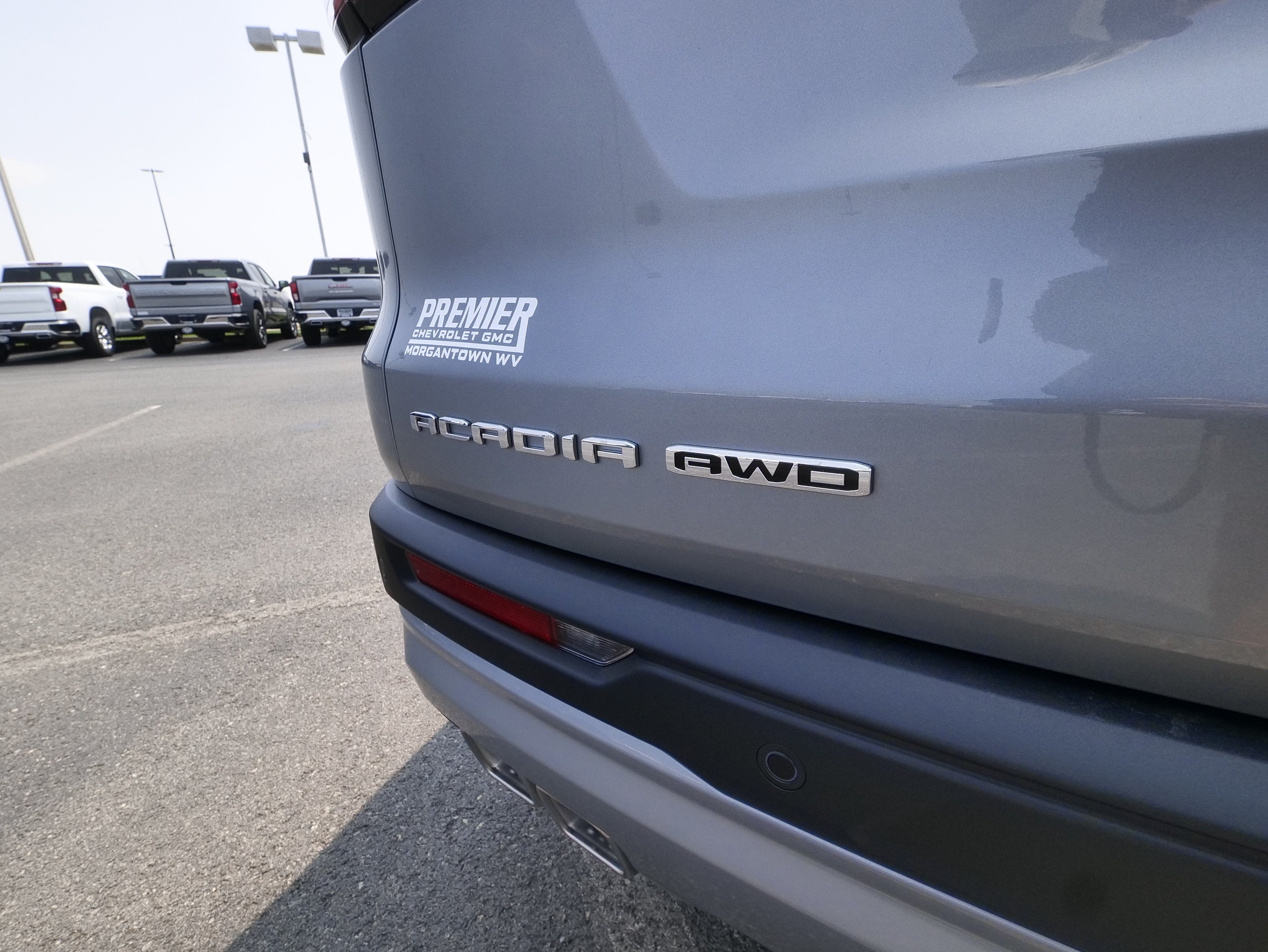 2026 GMC Acadia Elevation