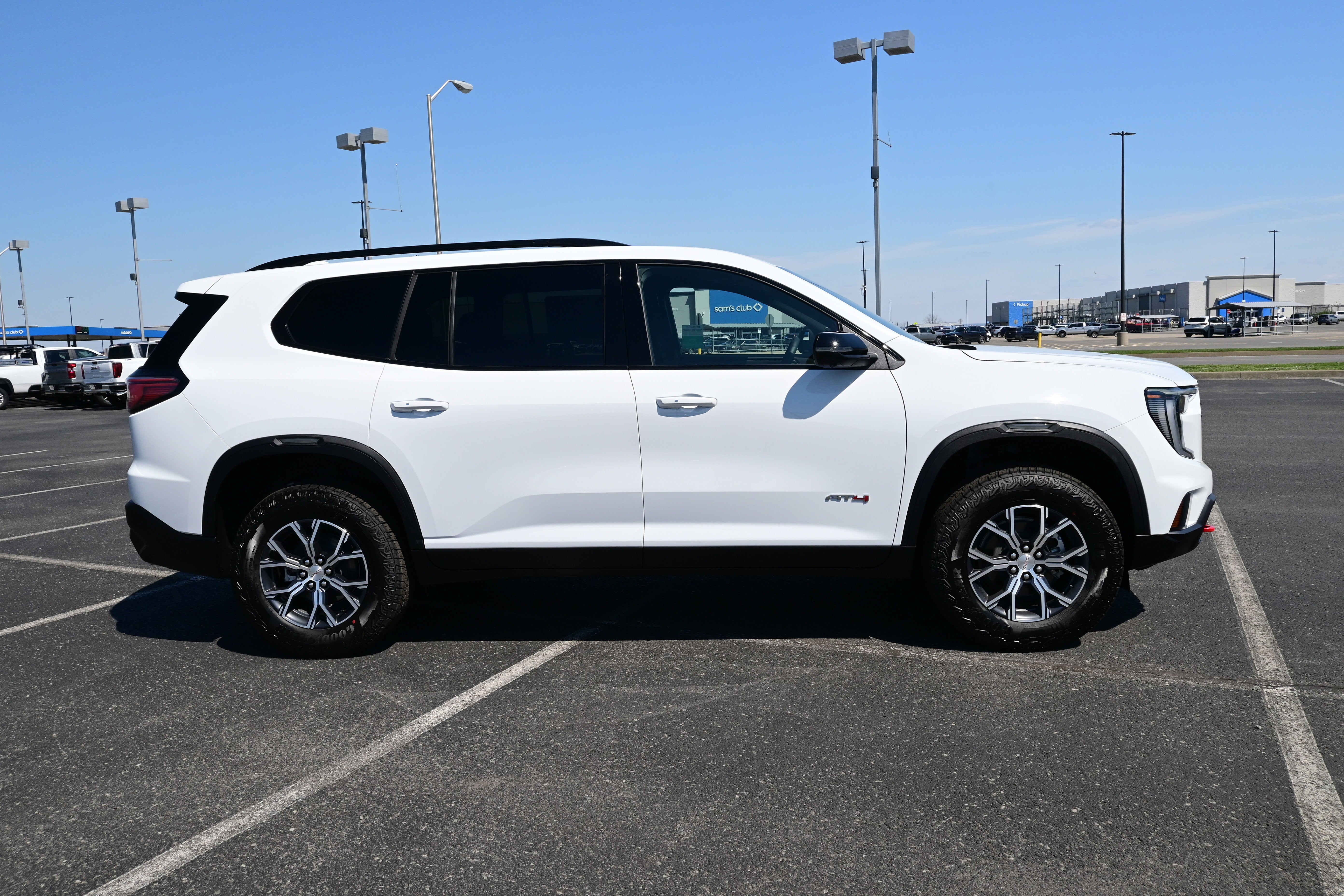 2026 GMC Acadia AT4