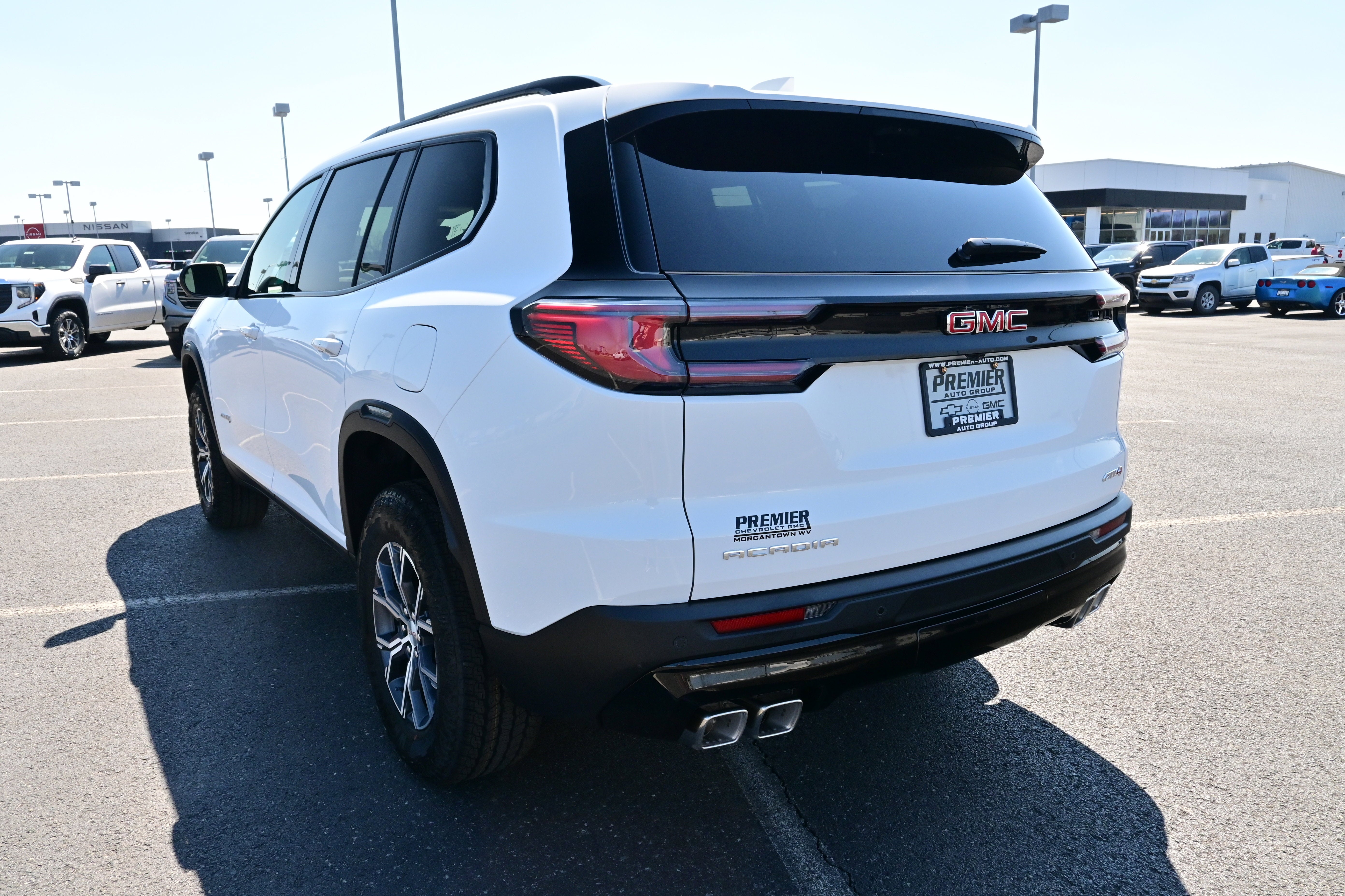 2026 GMC Acadia AT4