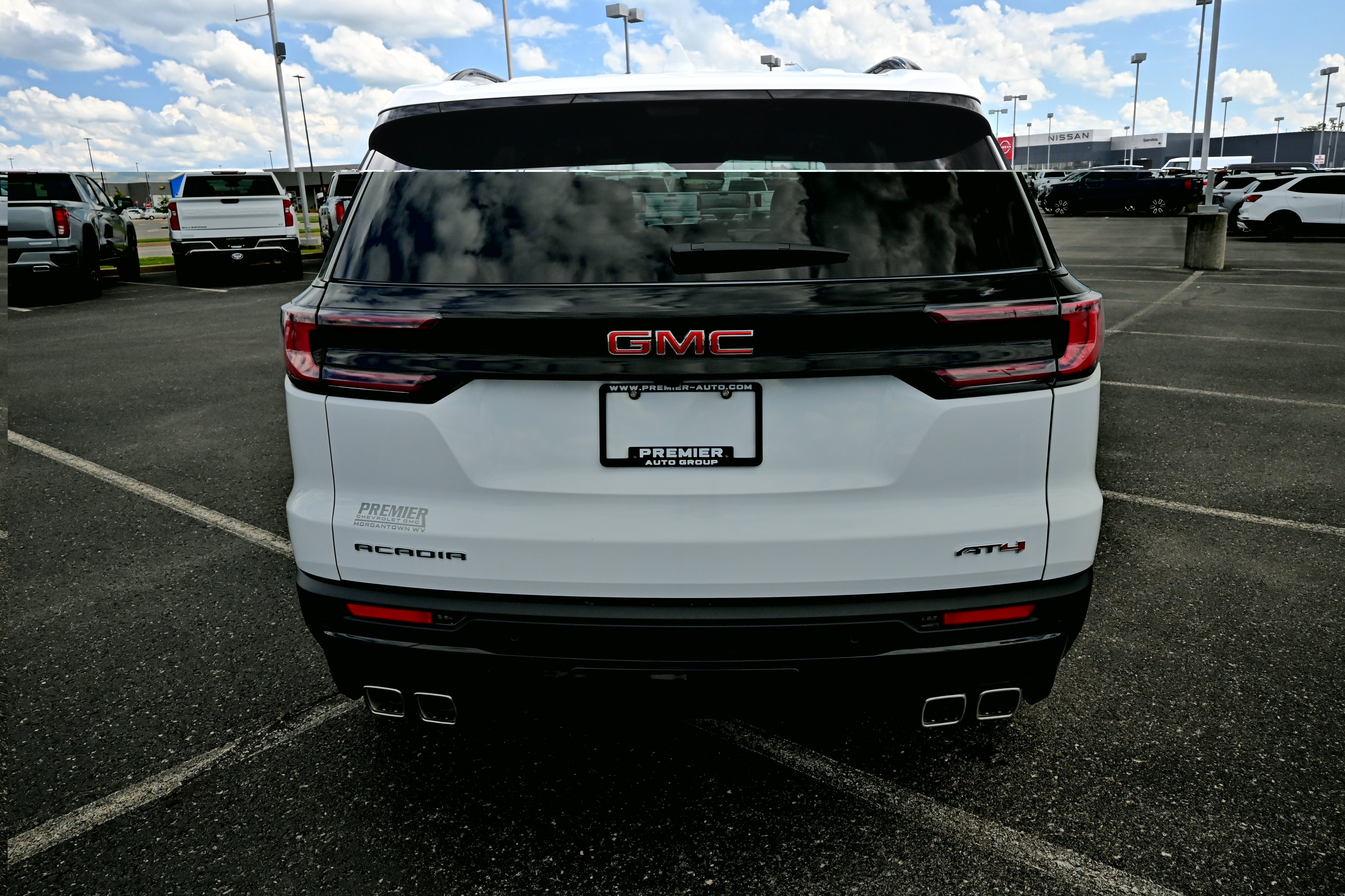 2026 GMC Acadia AT4