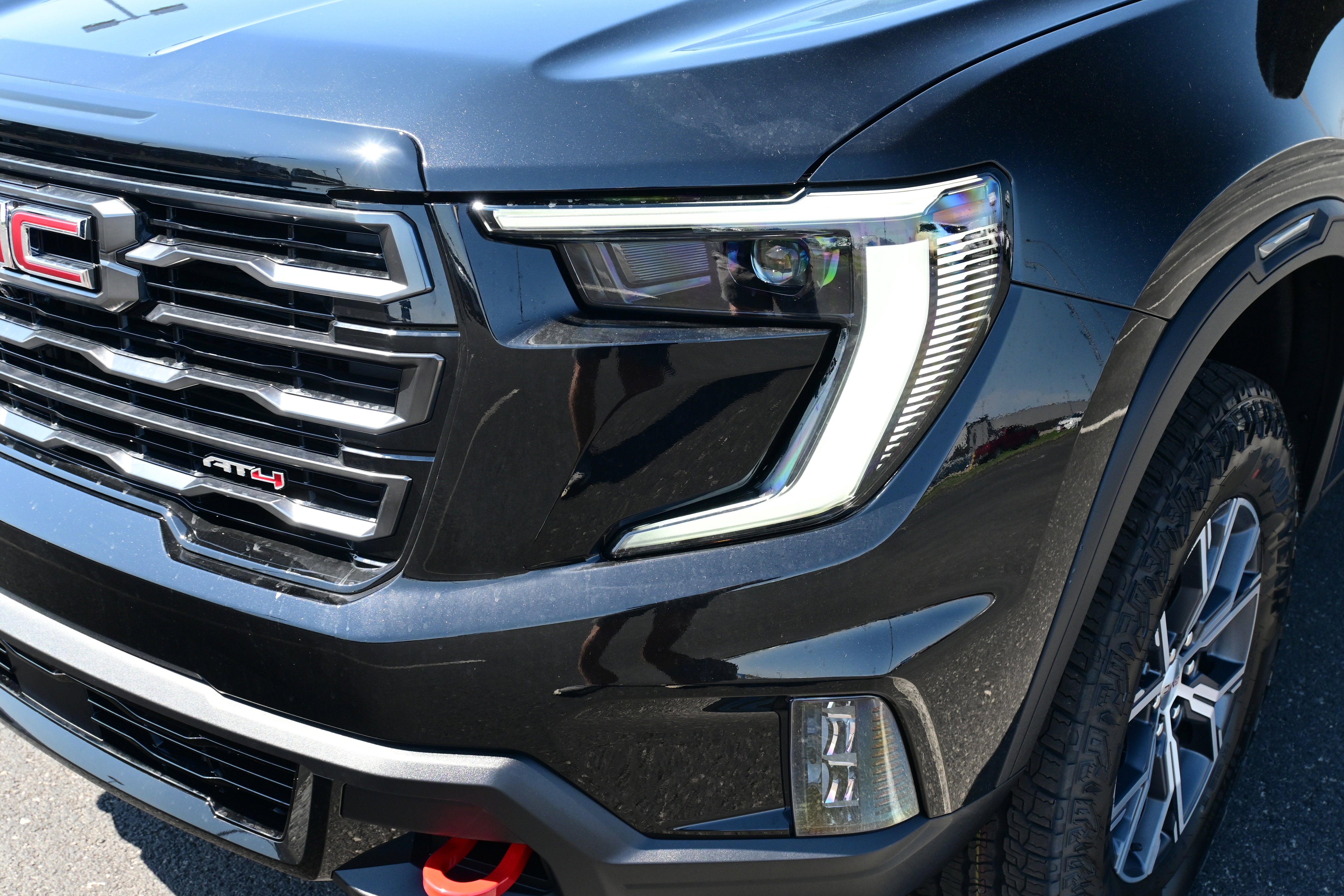 2026 GMC Acadia AT4