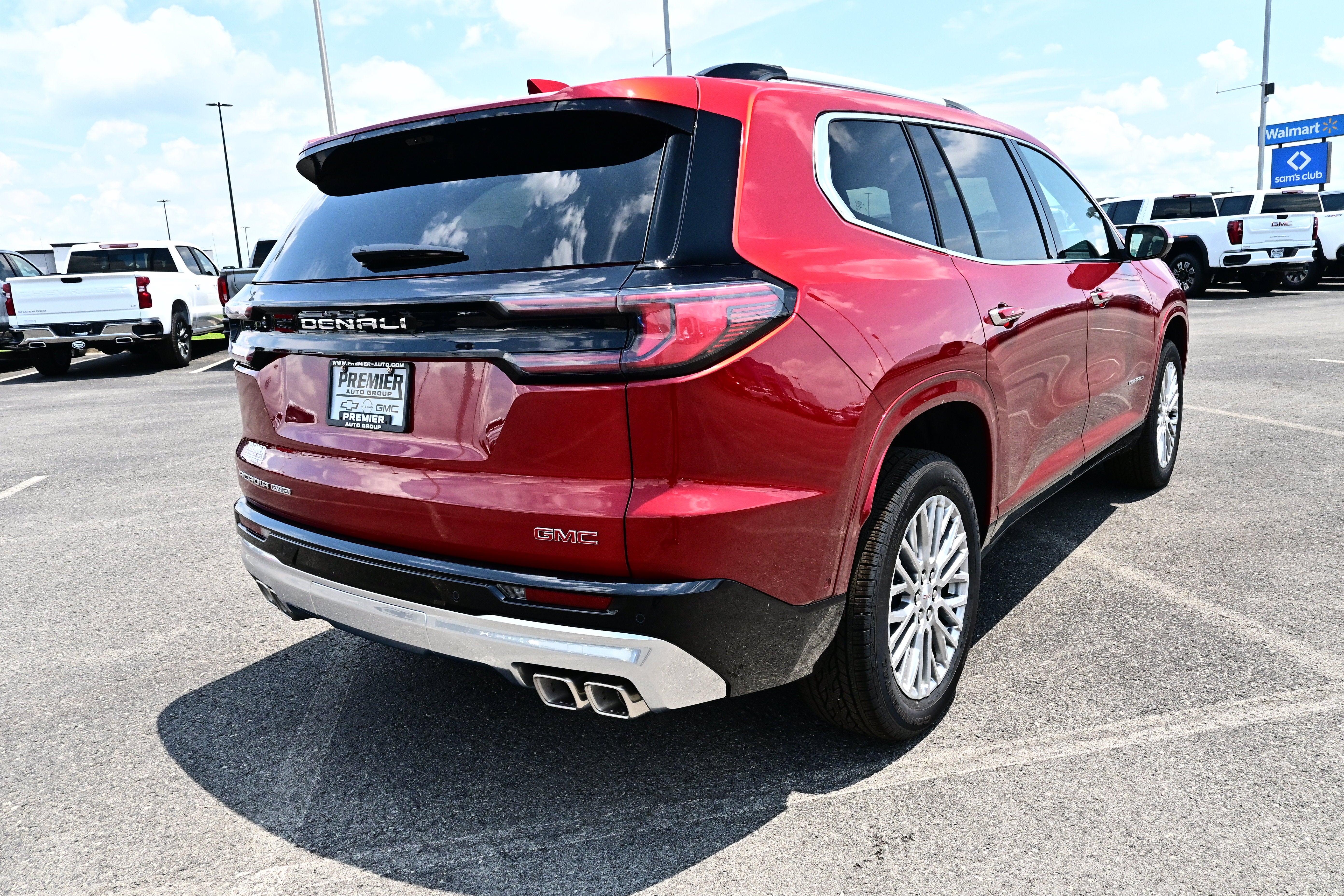 2026 GMC Acadia Denali