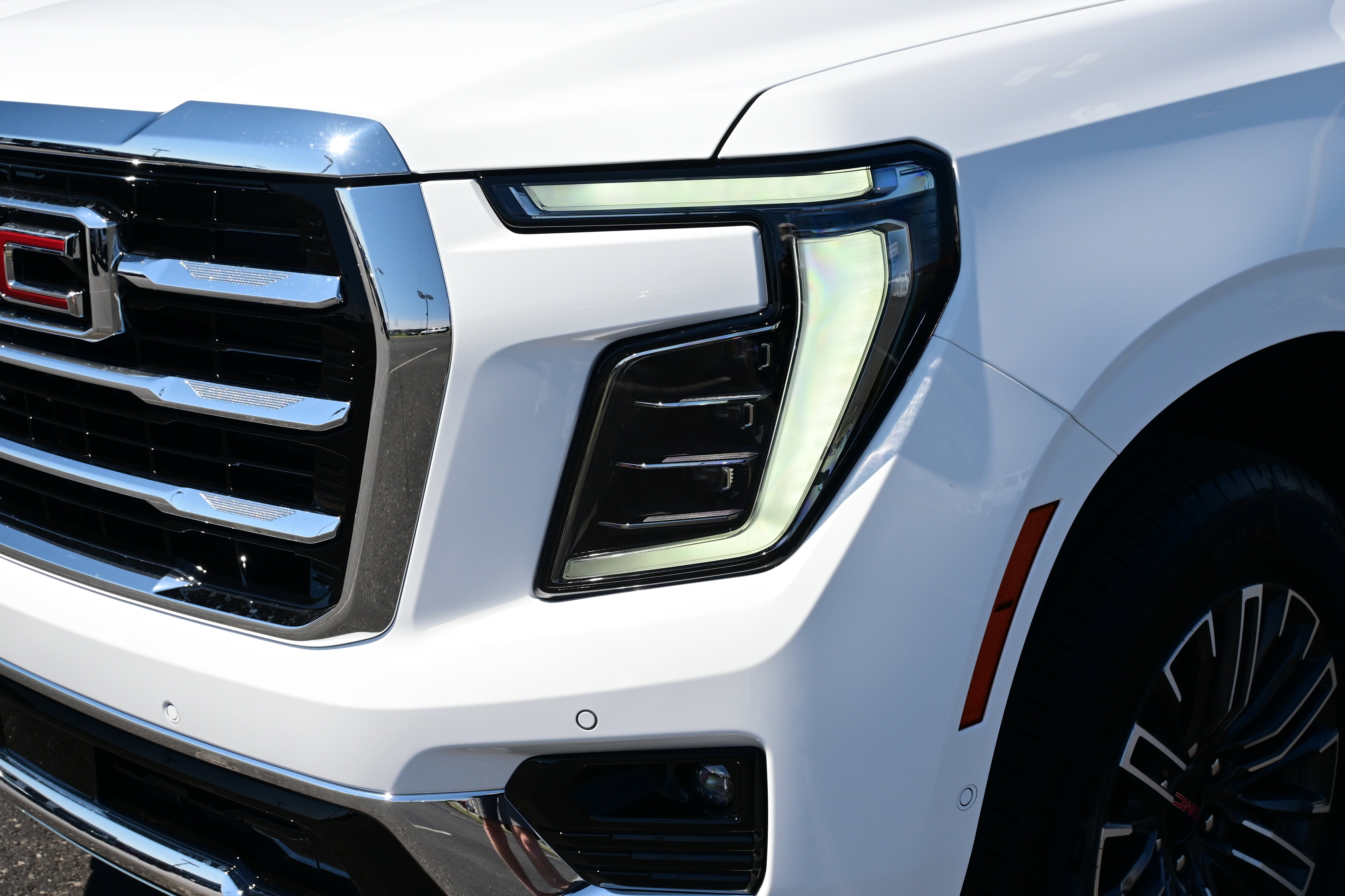 2026 GMC Yukon Elevation