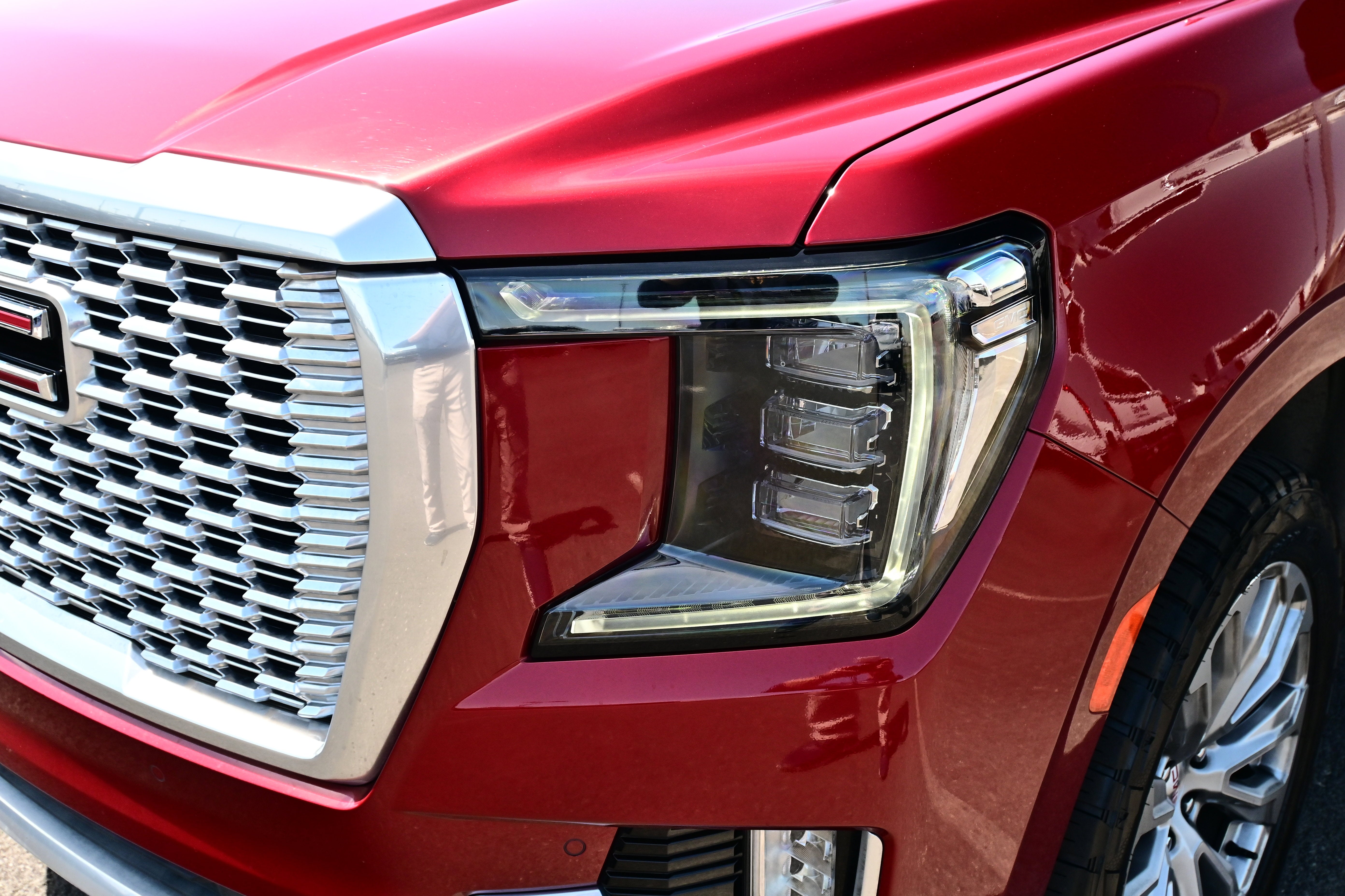 2024 GMC Yukon Denali