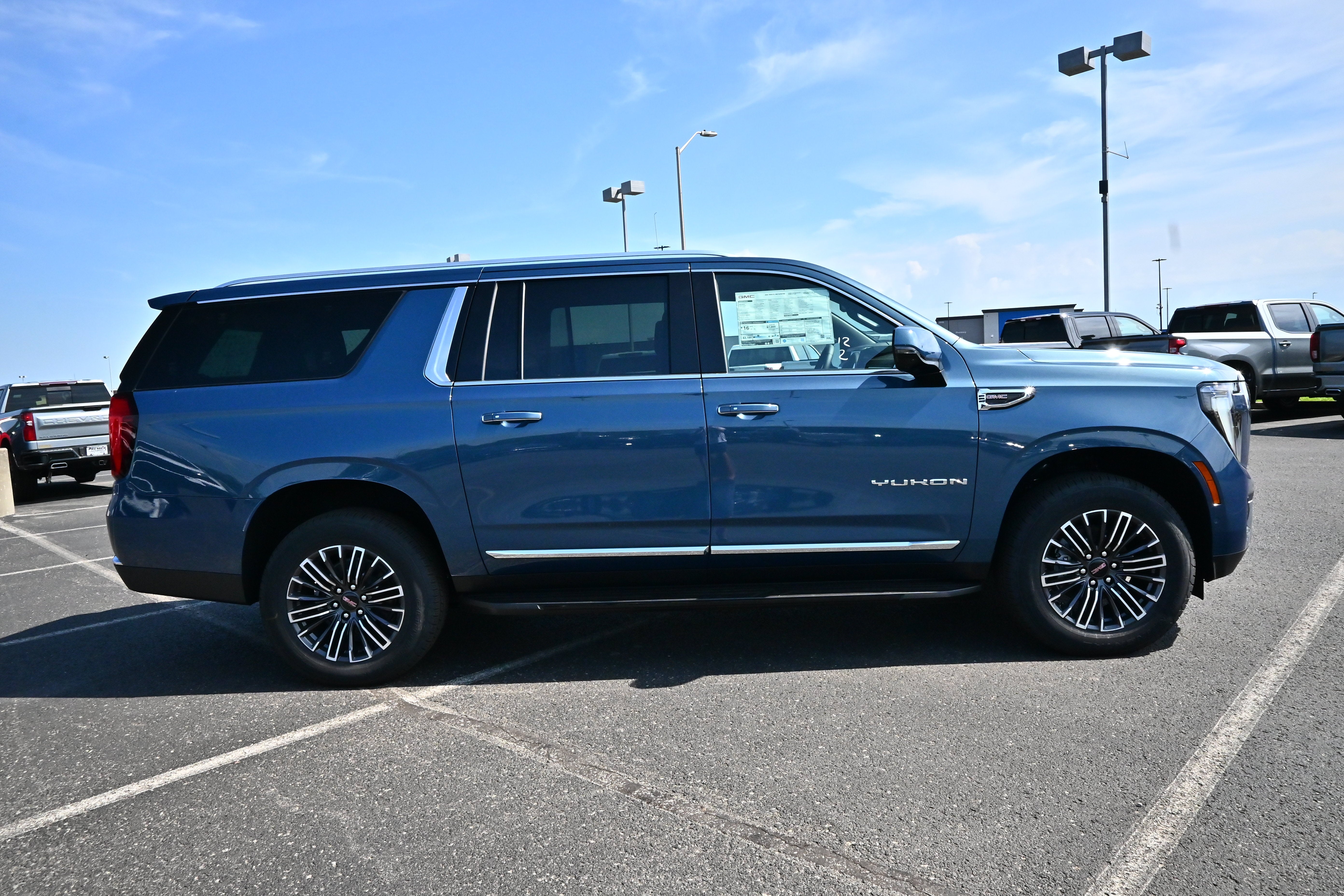 2026 GMC Yukon XL Elevation