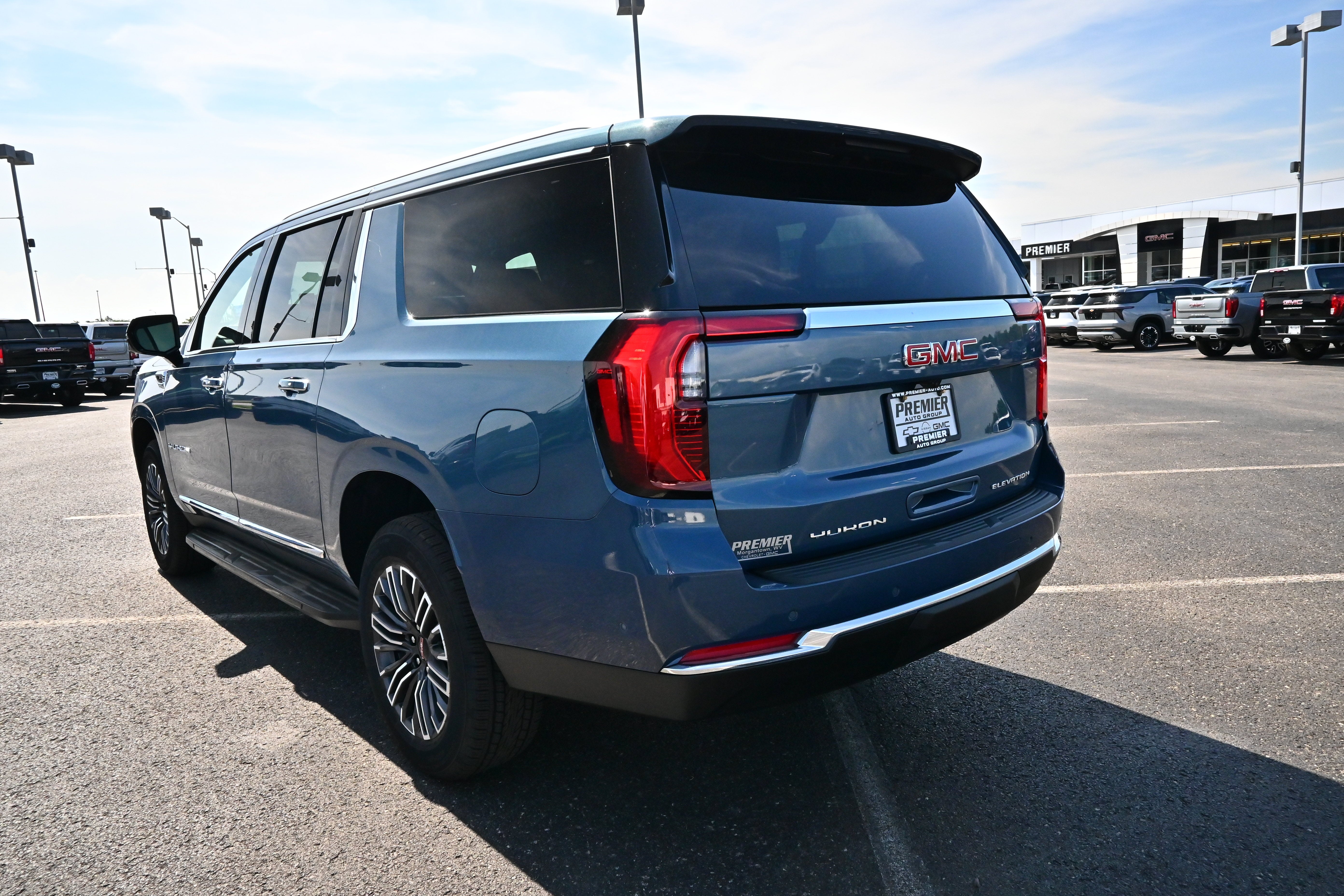 2026 GMC Yukon XL Elevation