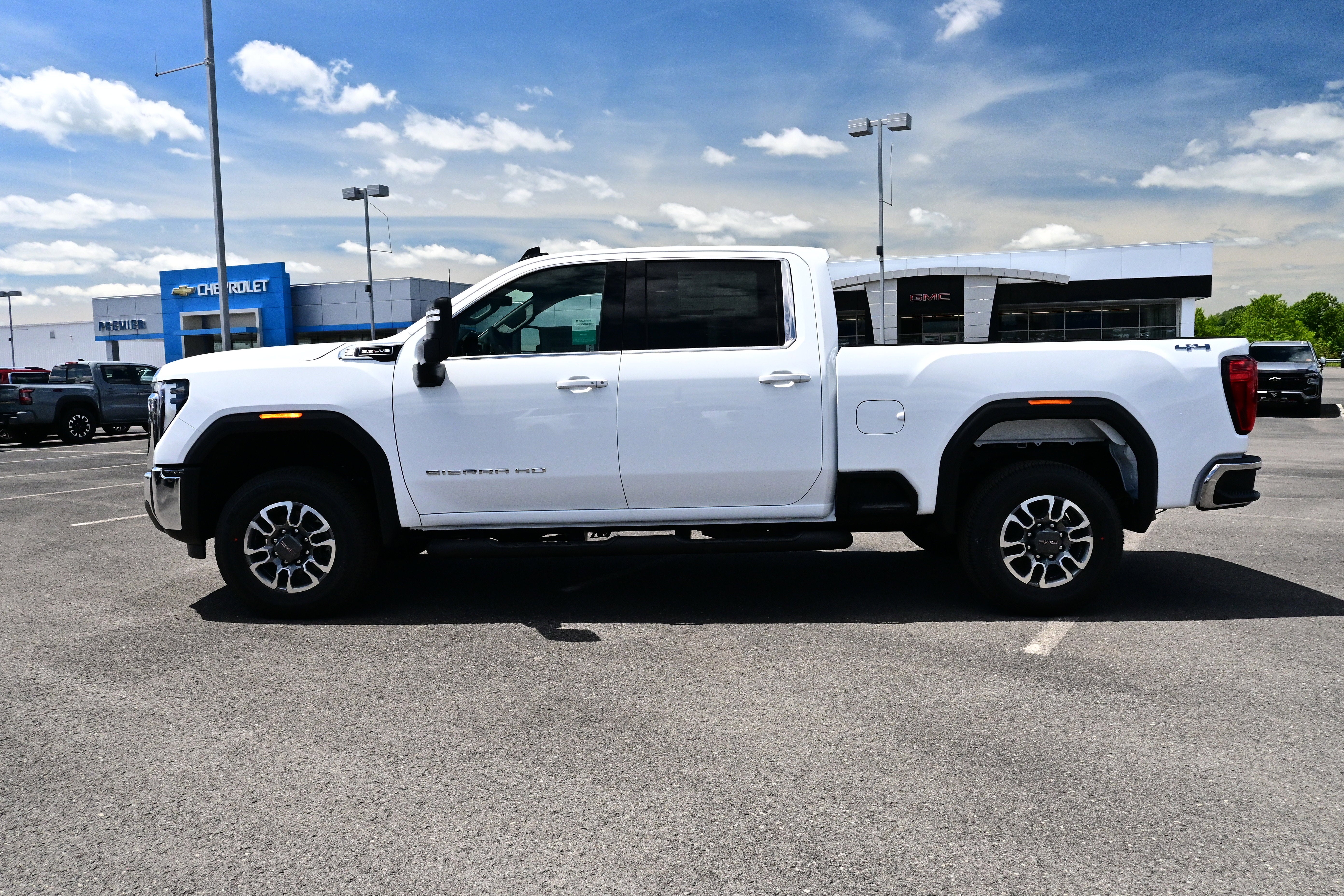 2026 GMC Sierra 2500 HD SLE