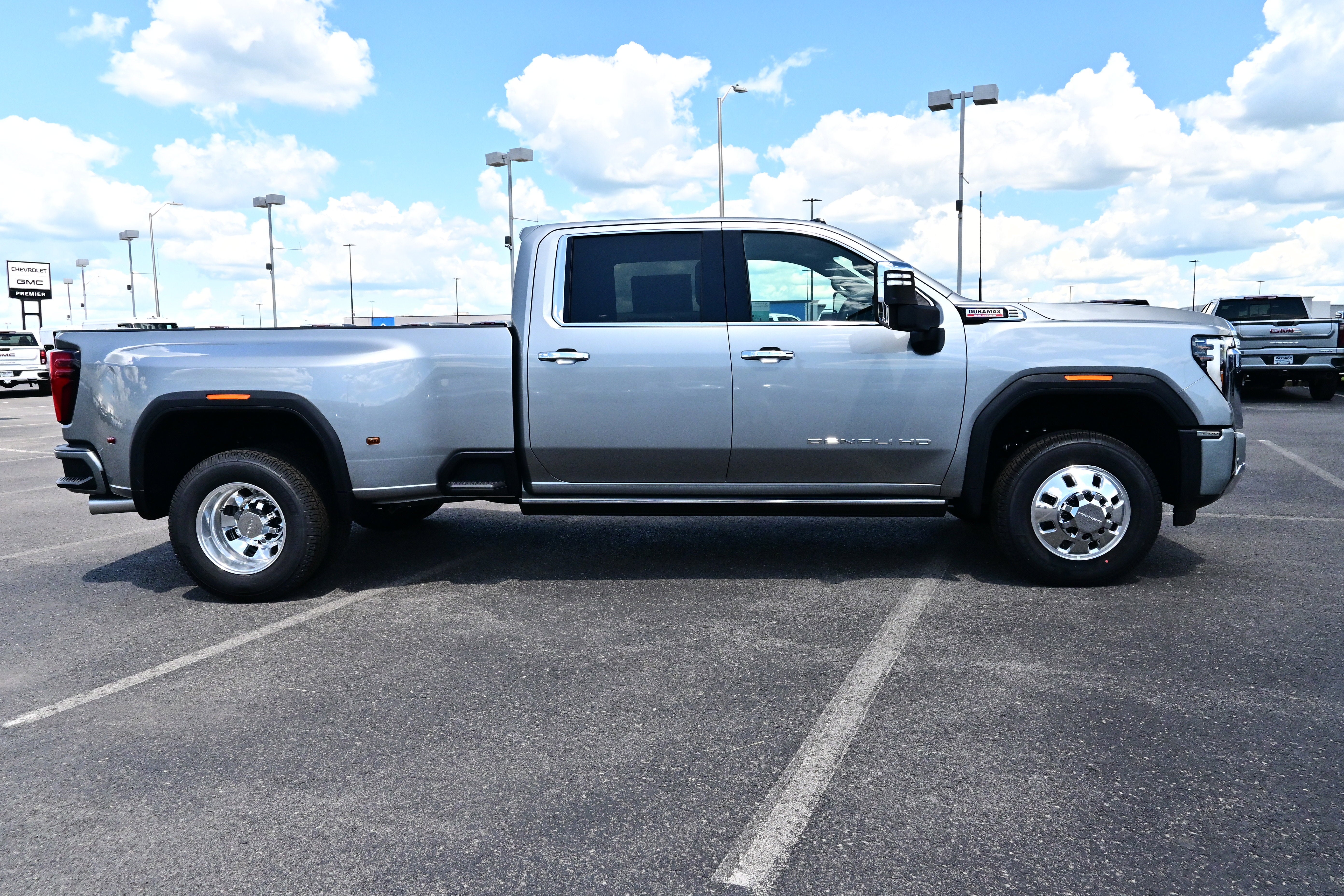 2026 GMC Sierra 3500 HD Denali DRW
