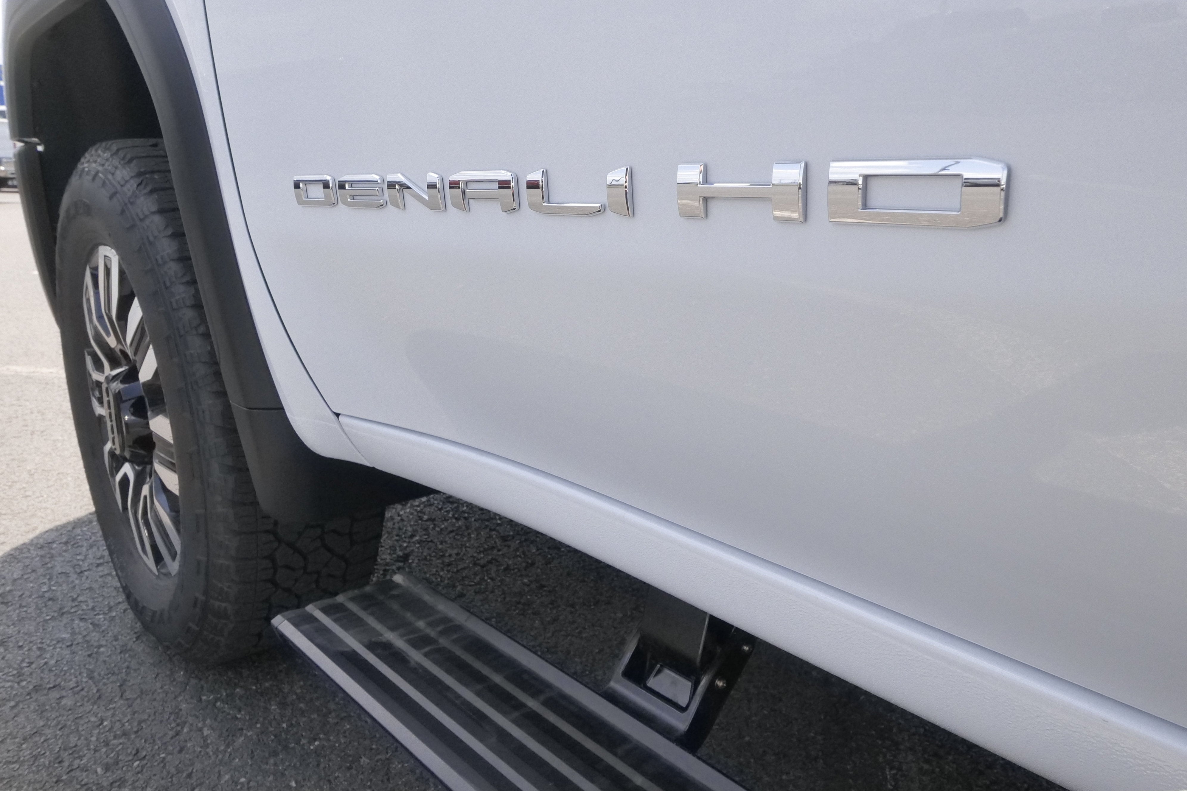 2026 GMC Sierra 3500 HD Denali Ultimate
