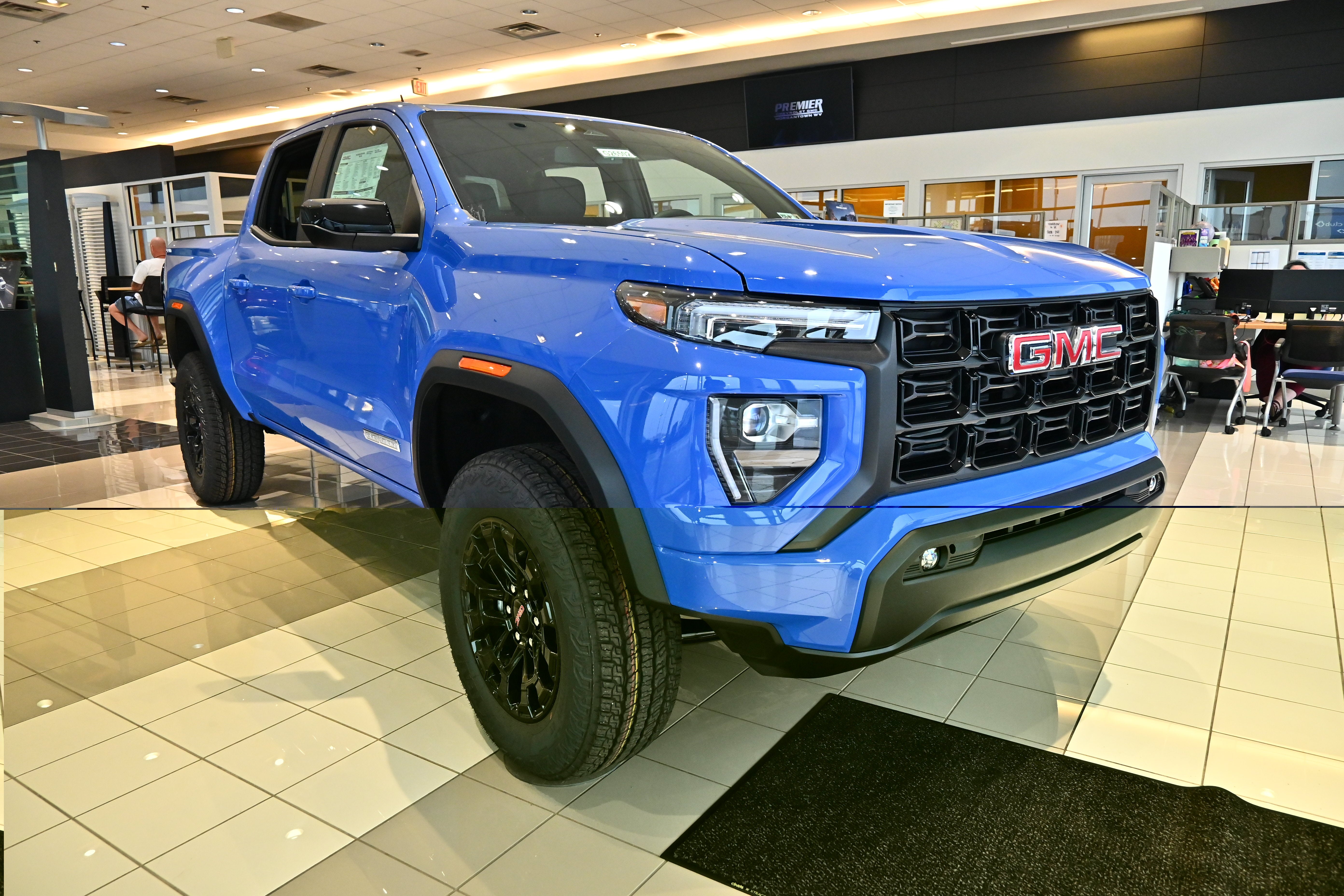 2026 GMC Canyon Elevation