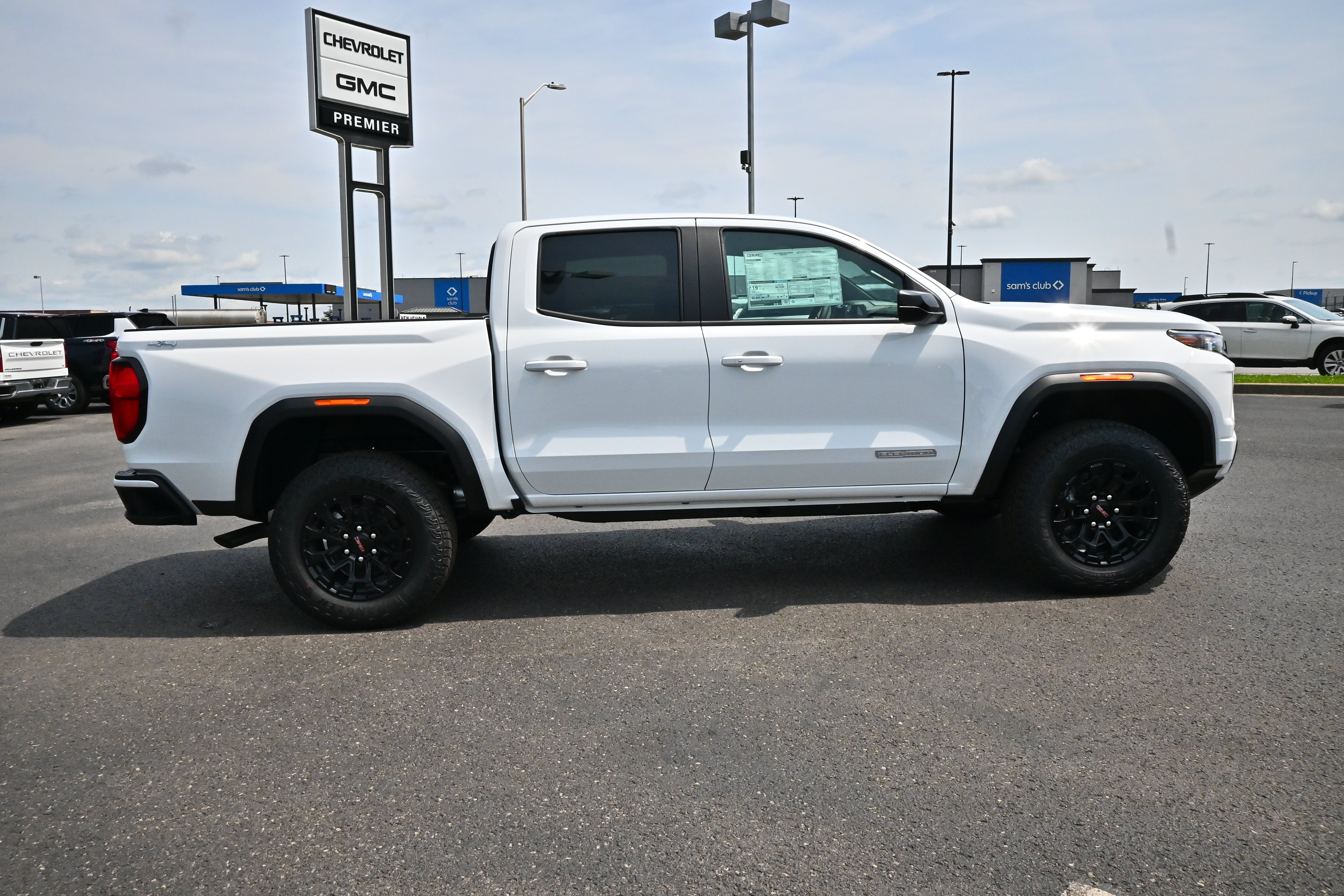 2026 GMC Canyon Elevation