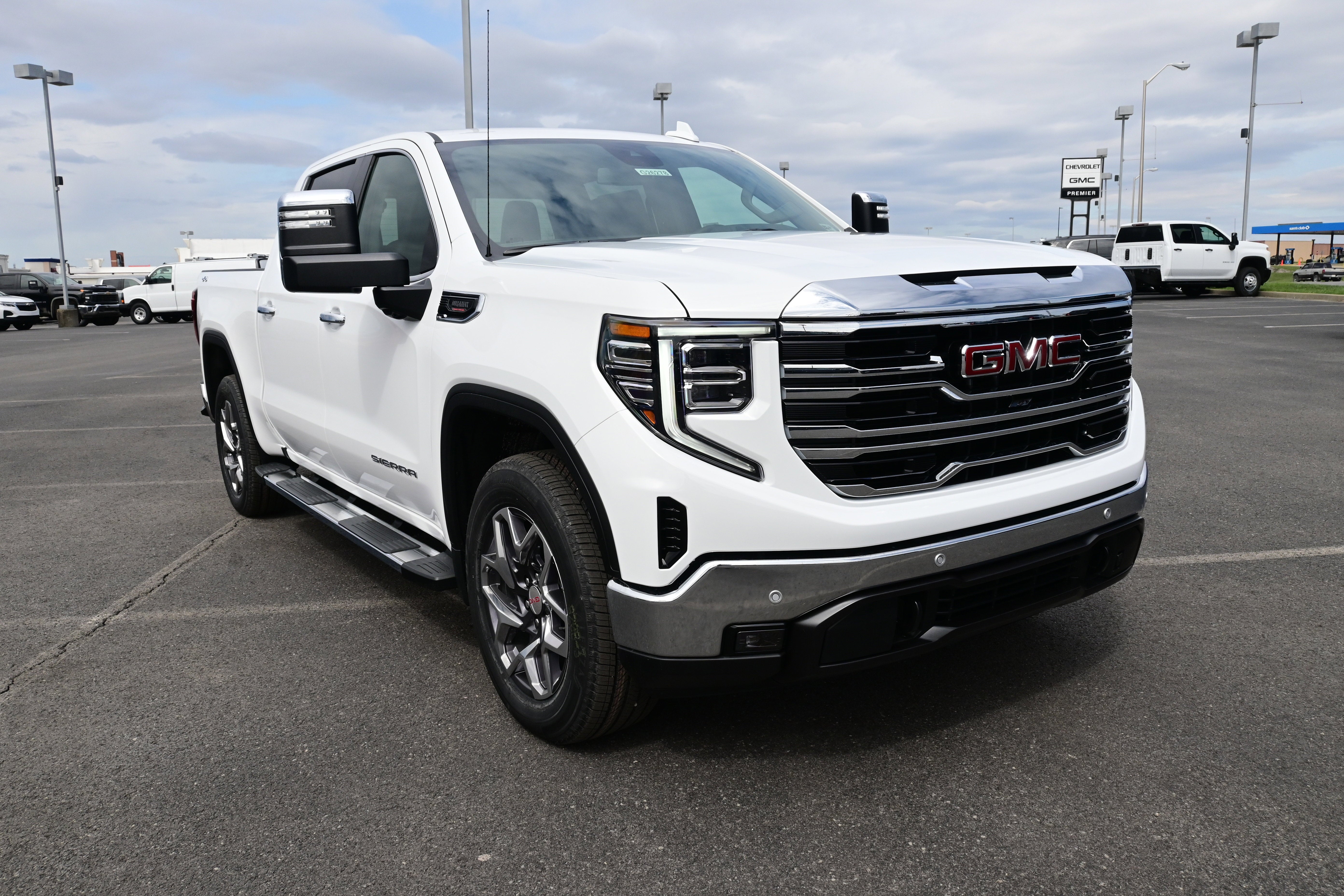 2026 GMC Sierra 1500 SLT
