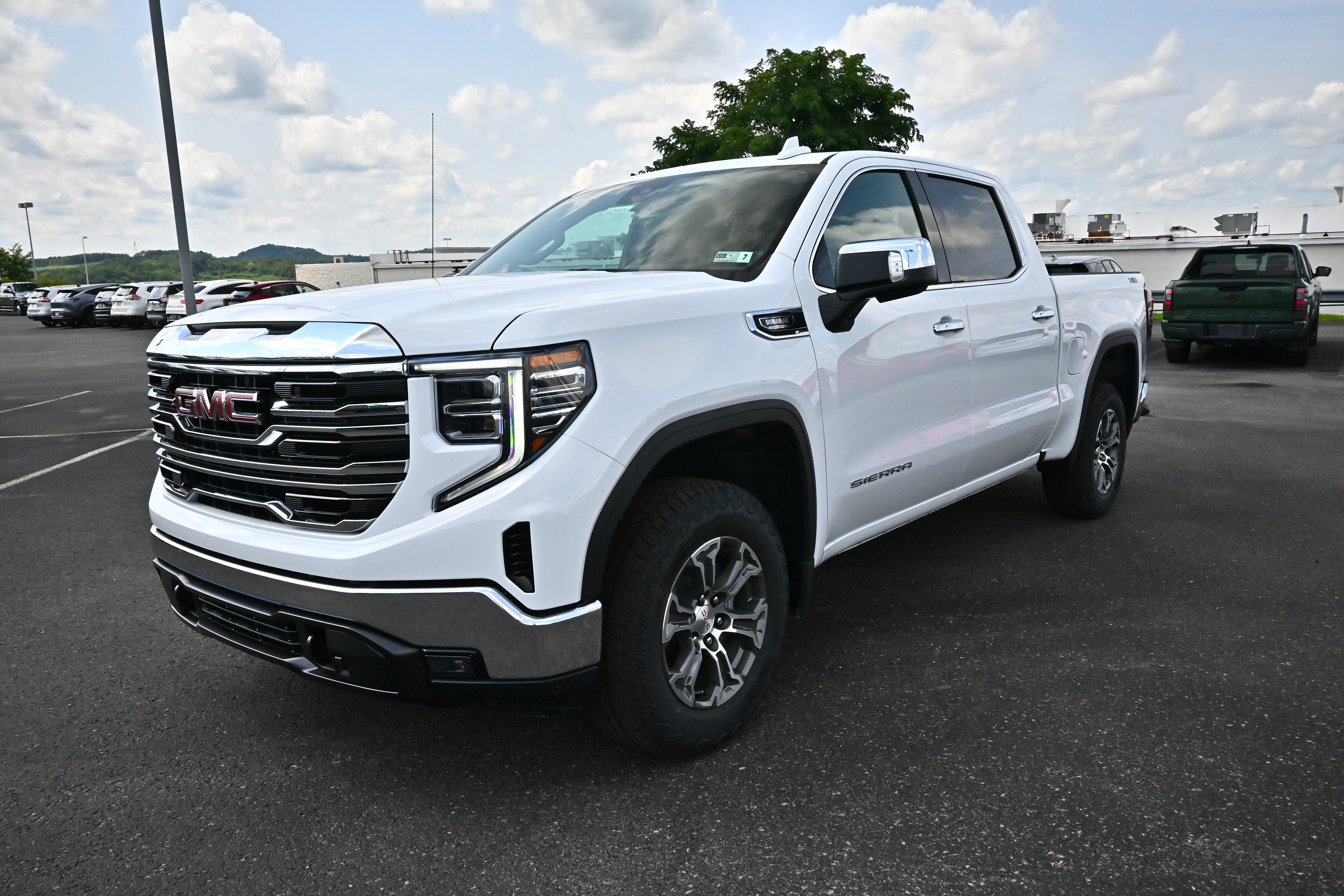2026 GMC Sierra 1500 SLT