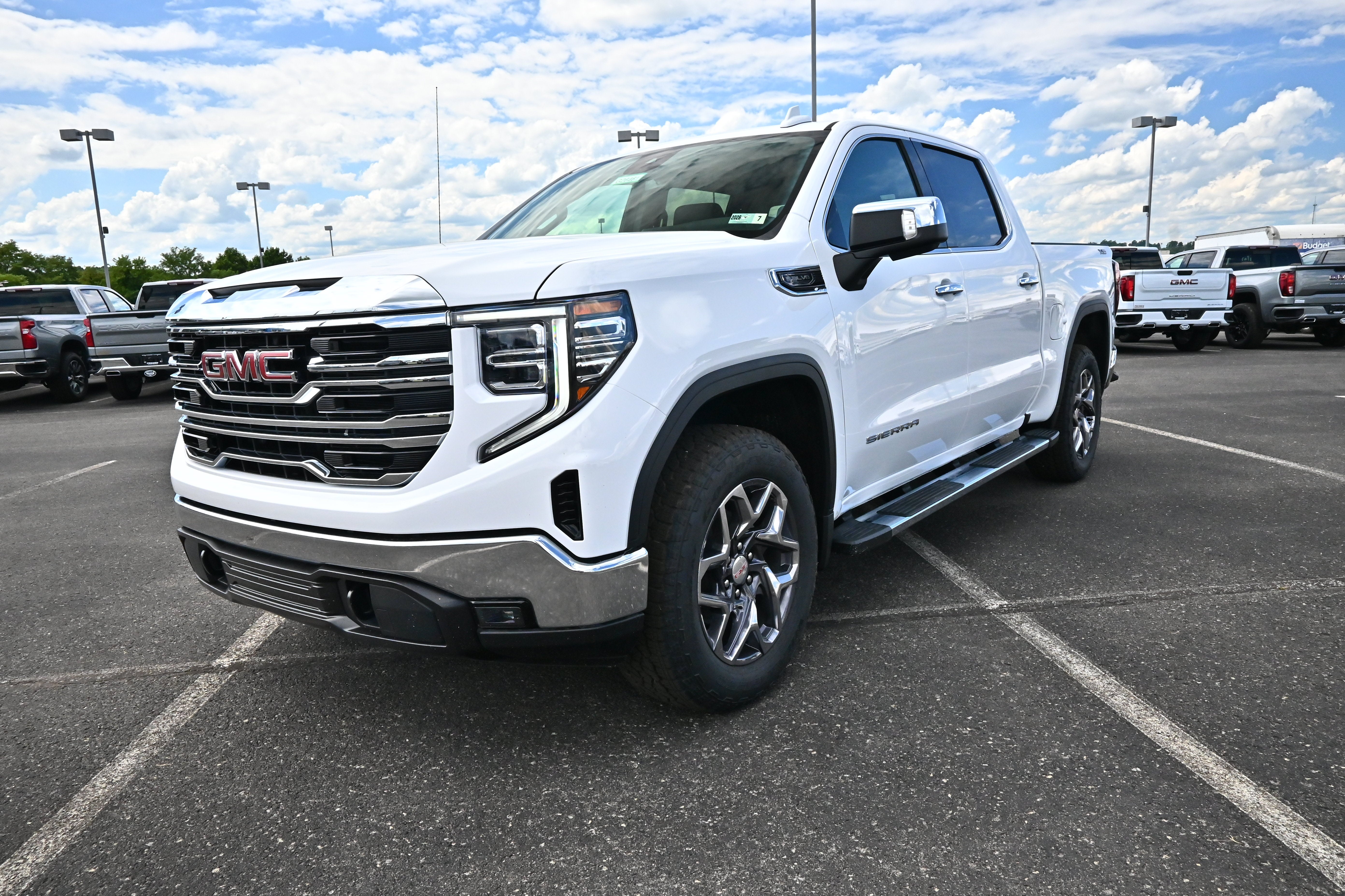 2026 GMC Sierra 1500 SLT