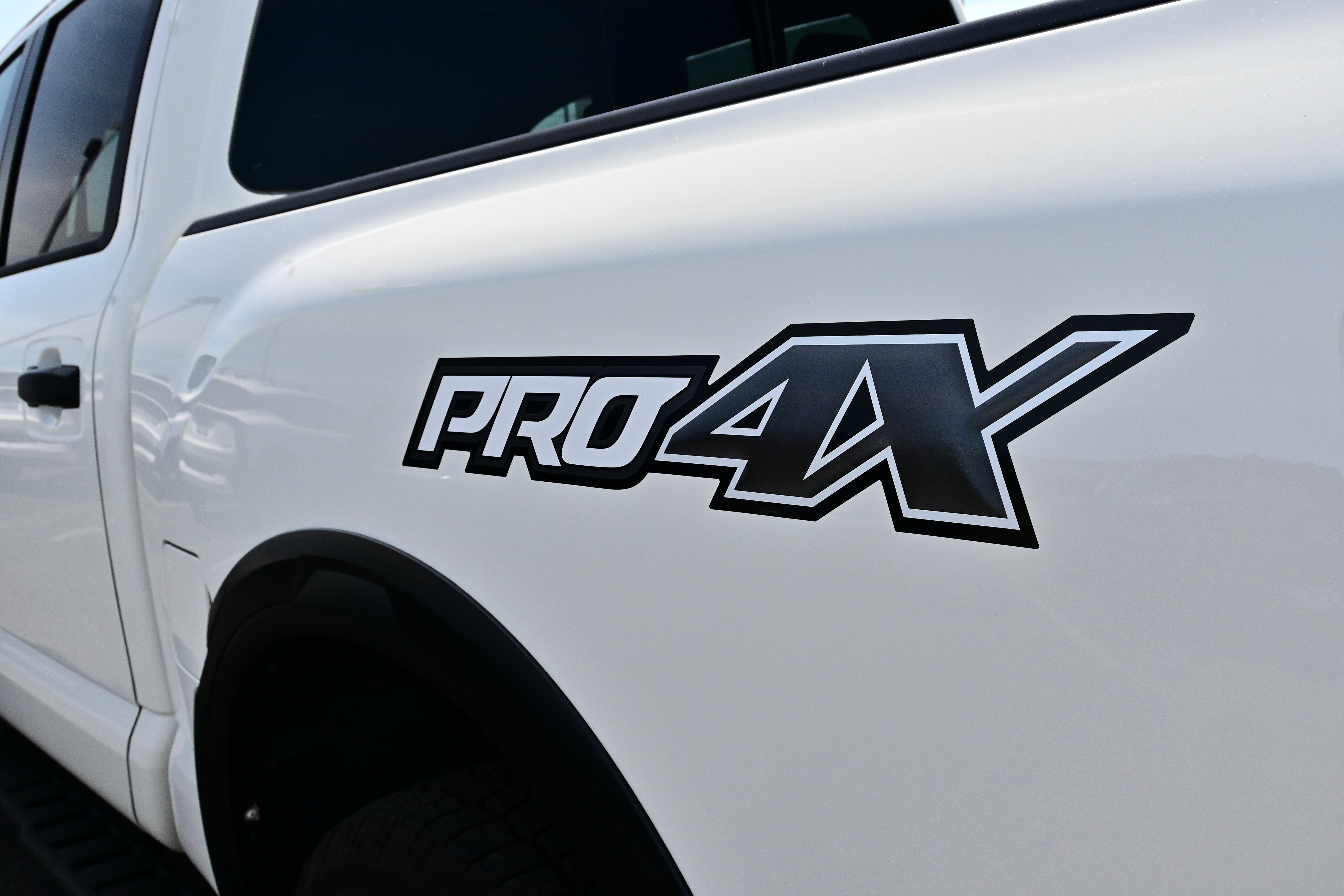 2024 Nissan Titan PRO-4X