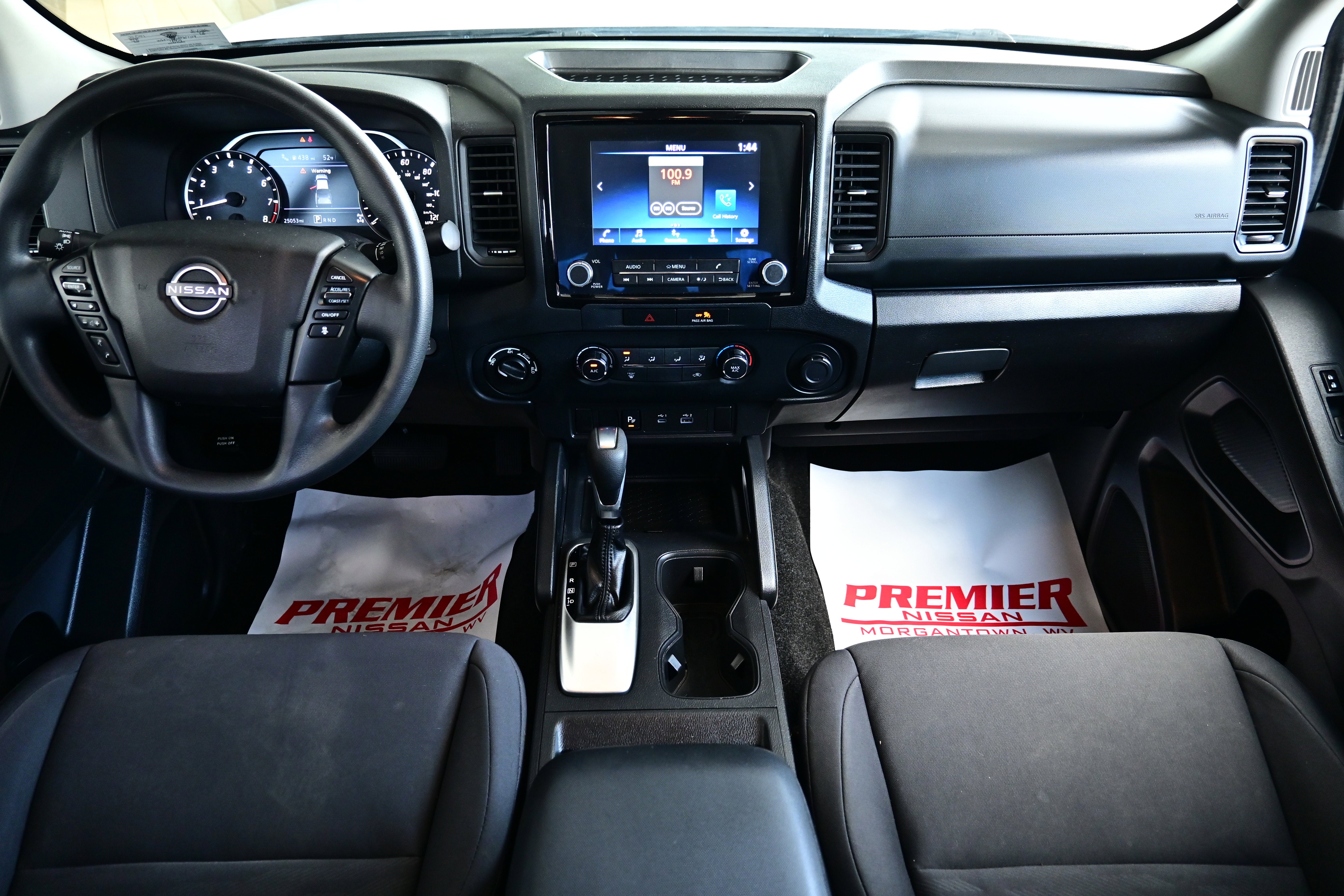2022 Nissan Frontier S