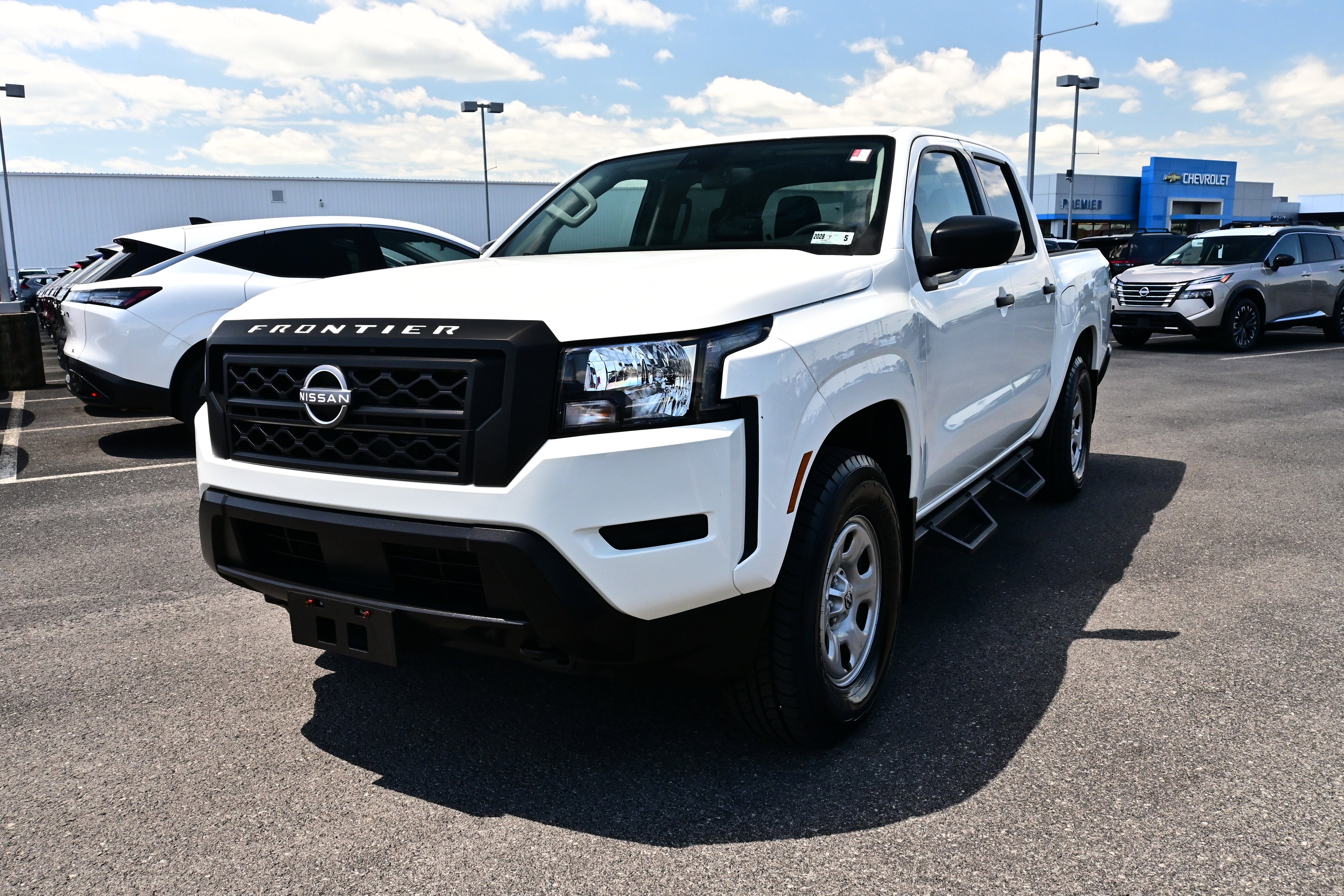 2022 Nissan Frontier S