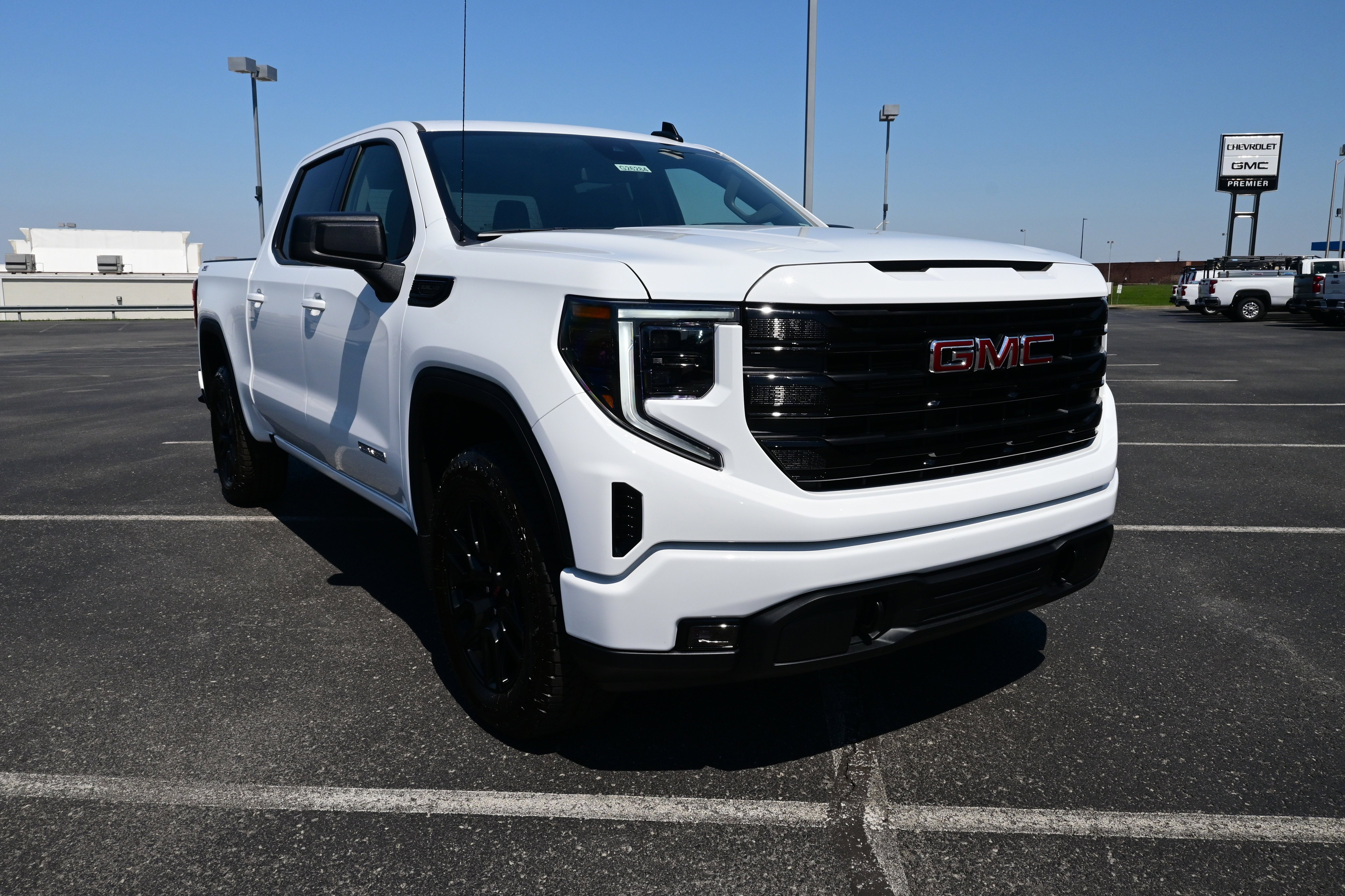 2026 GMC Sierra 1500 Elevation