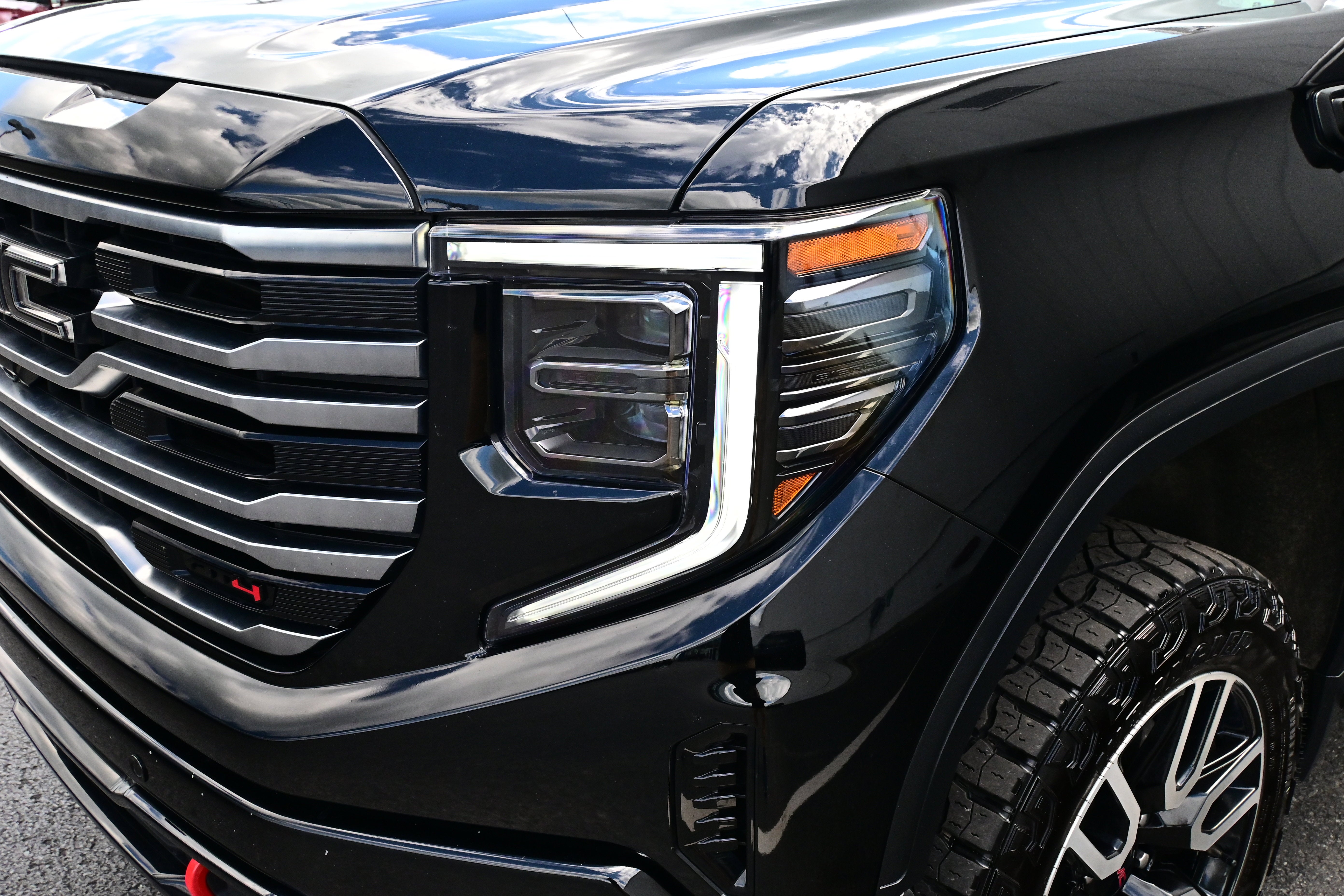 2025 GMC Sierra 1500 AT4