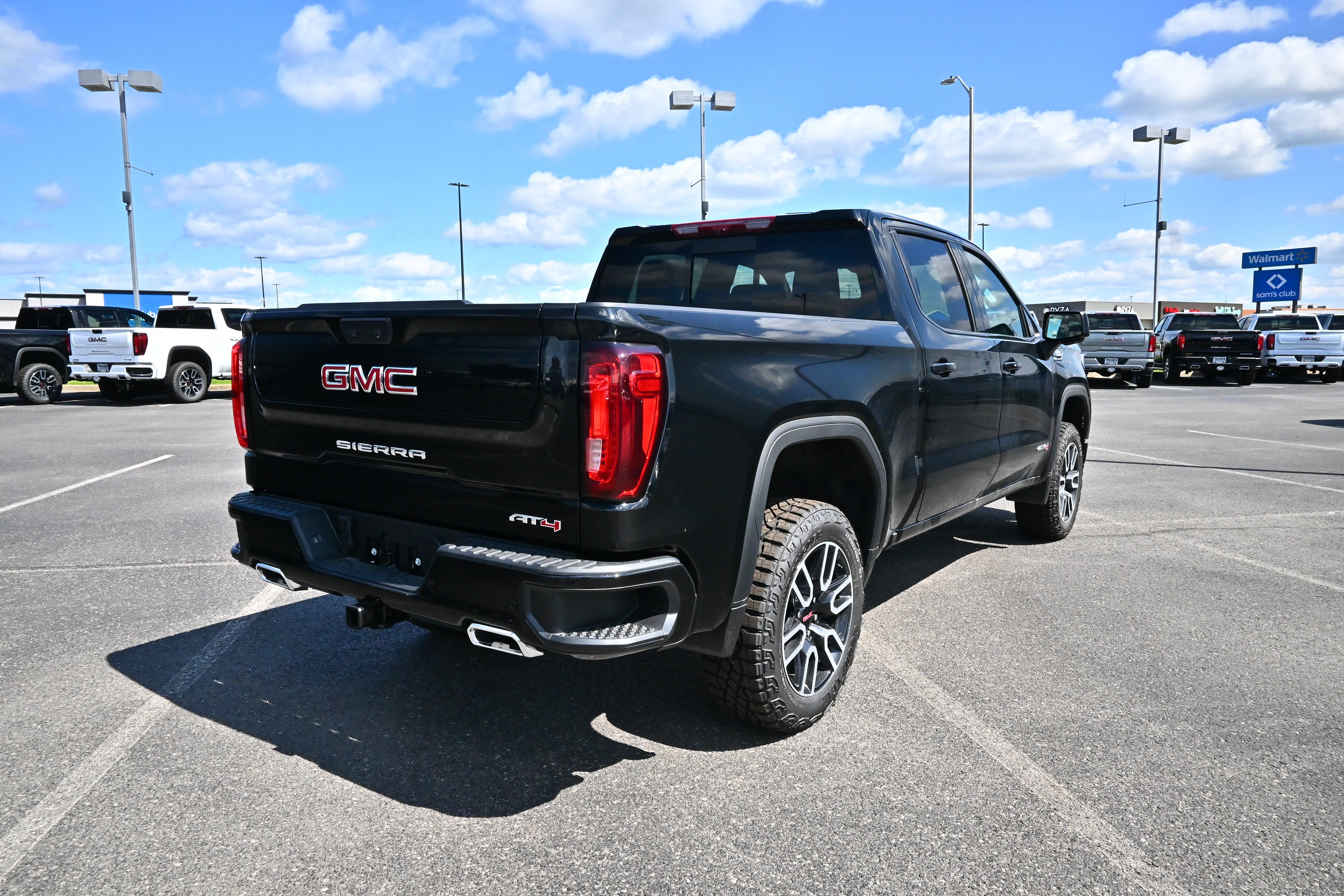 2026 GMC Sierra 1500 AT4 - Photo 6
