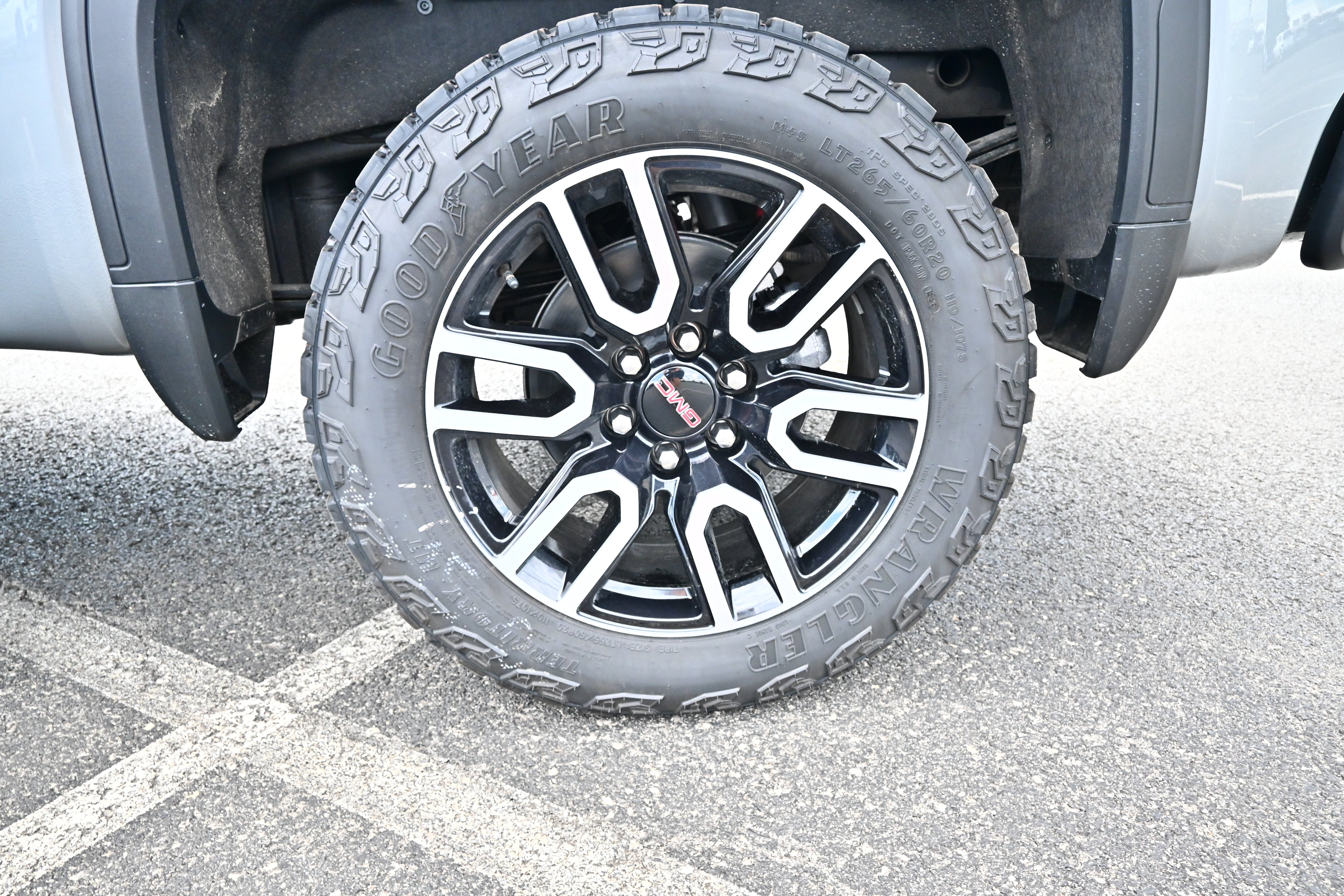 2026 GMC Sierra 1500 AT4 - Photo 11