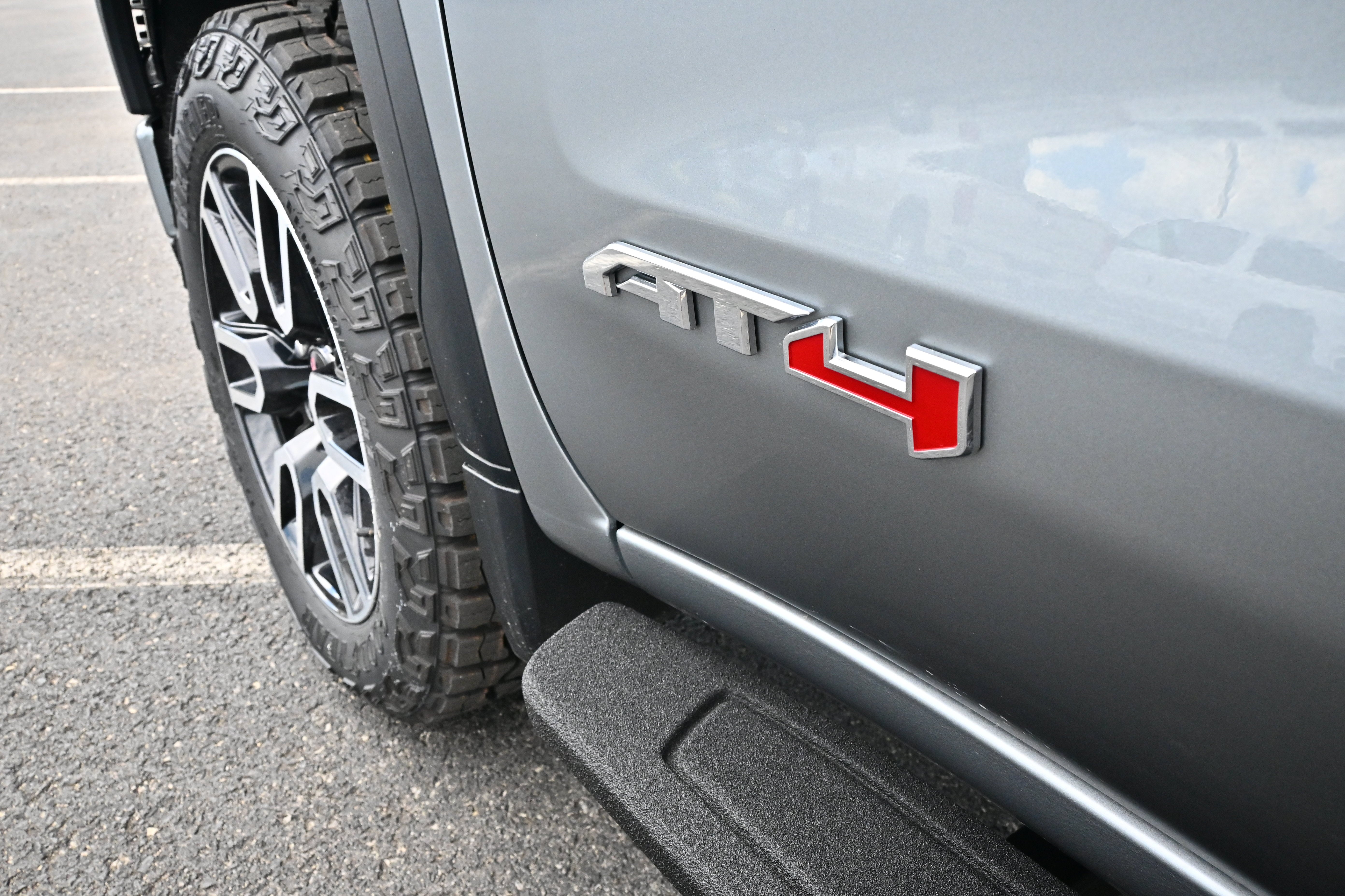 2026 GMC Sierra 1500 AT4 - Photo 13