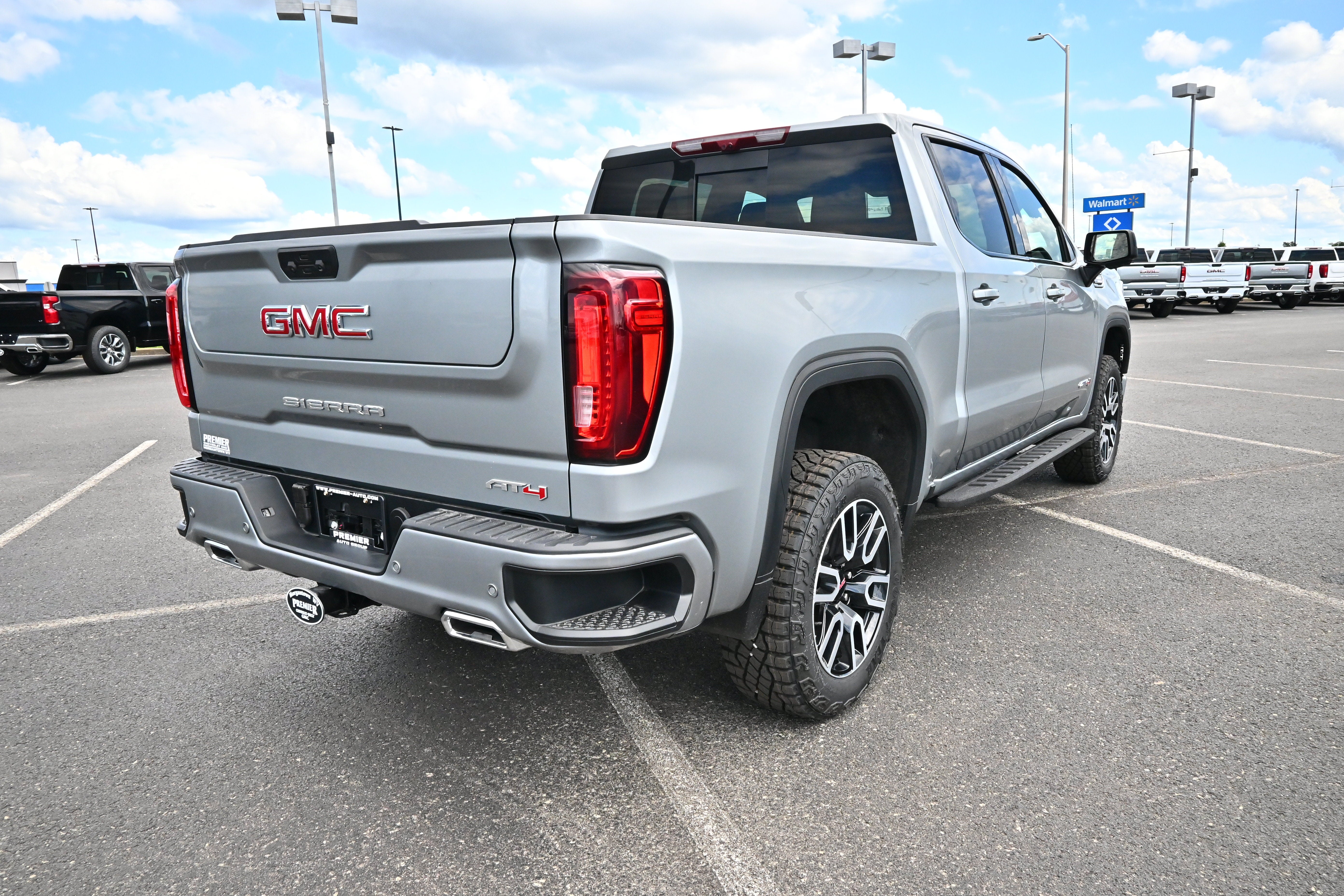 2026 GMC Sierra 1500 AT4 - Photo 6