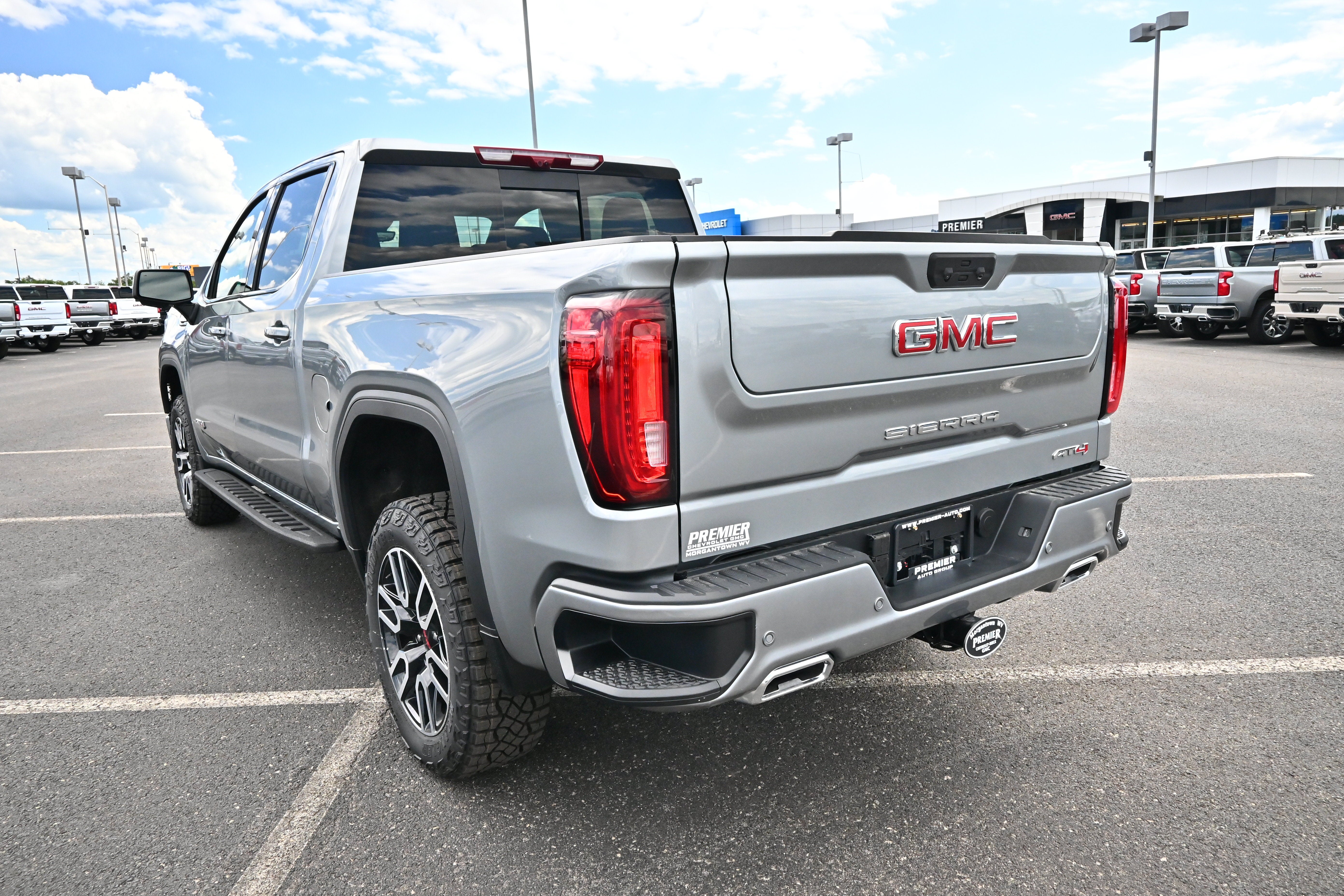 2026 GMC Sierra 1500 AT4 - Photo 8