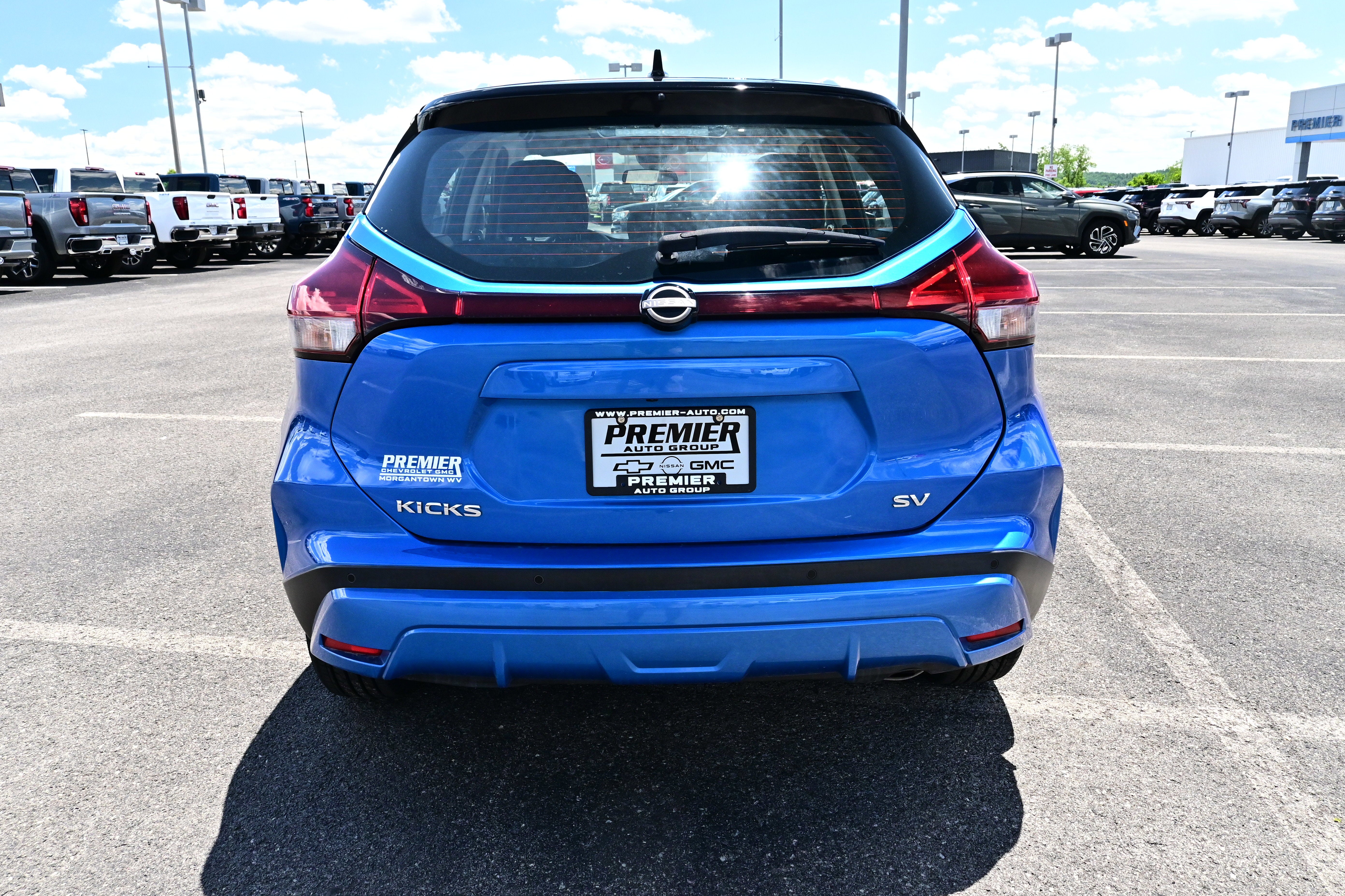 2023 Nissan Kicks SV