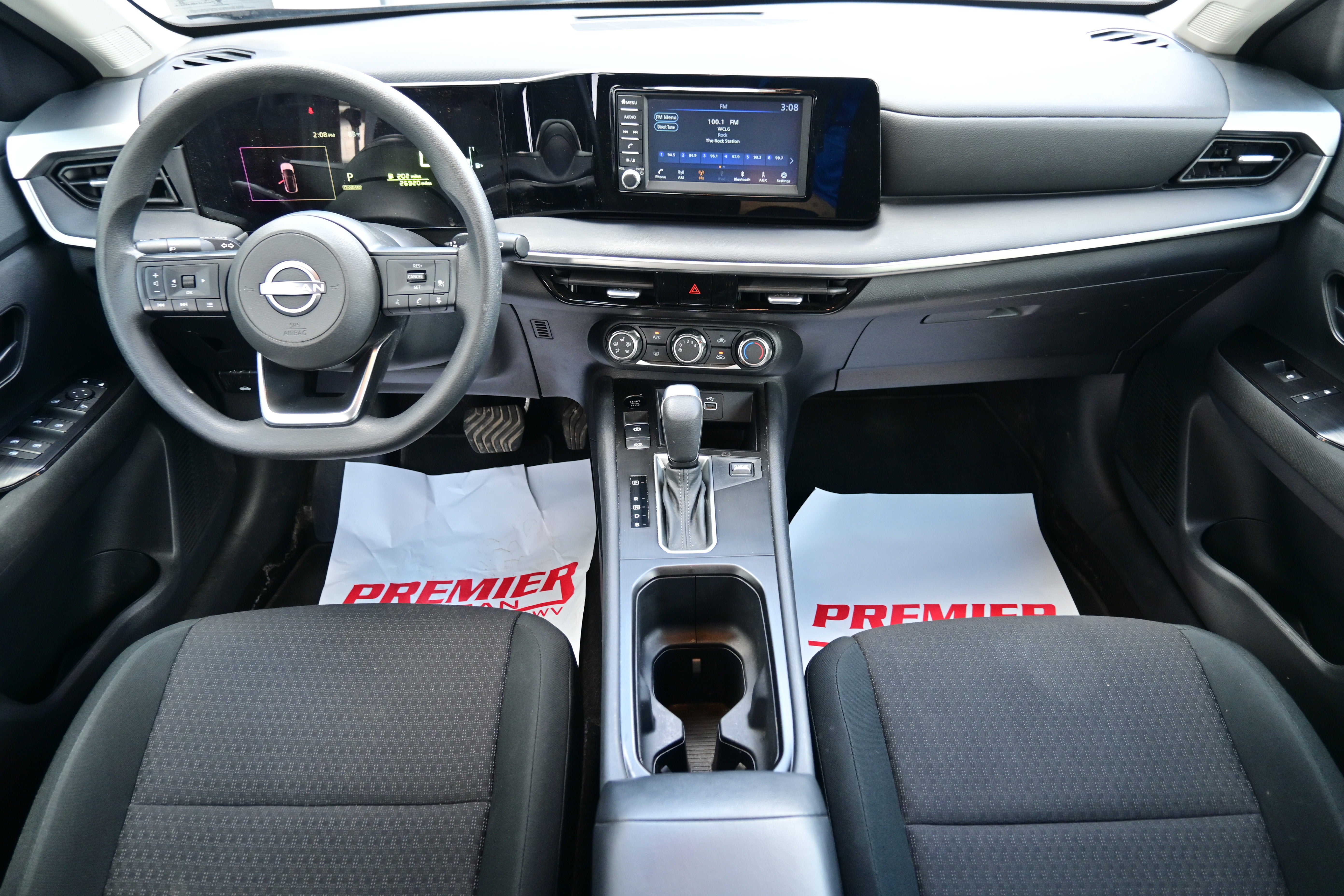 2025 Nissan Kicks S