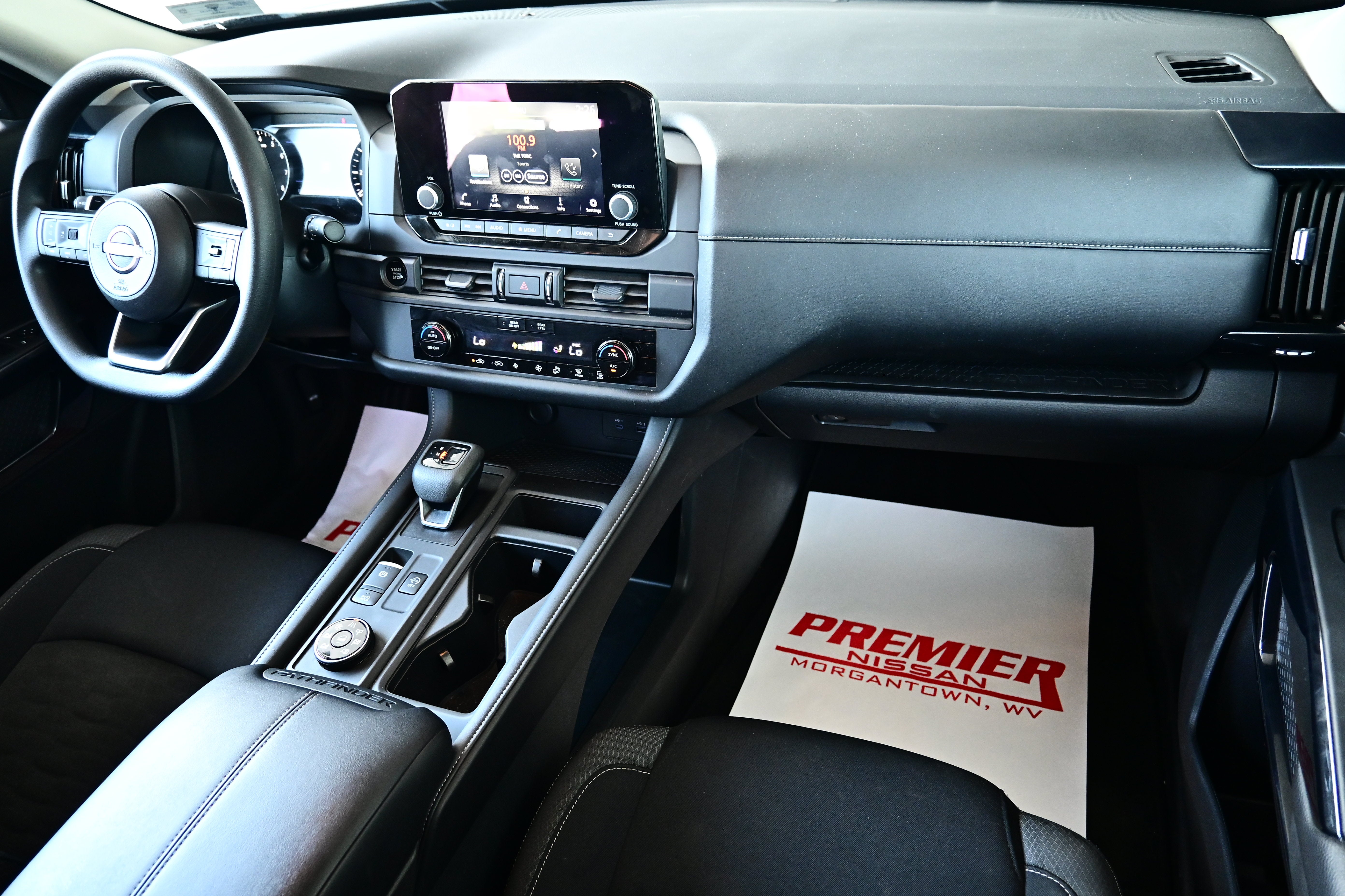 2025 Nissan Pathfinder S