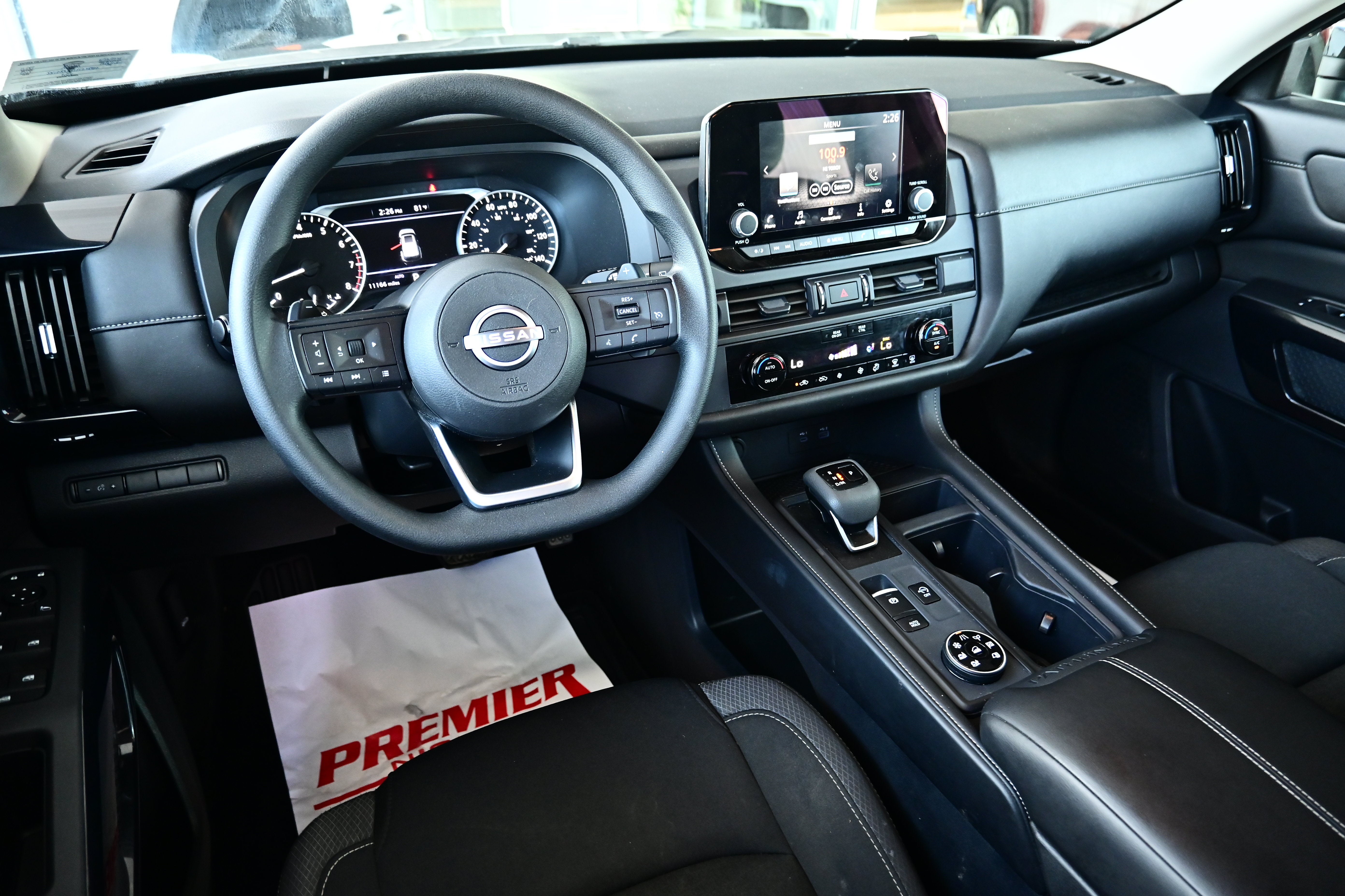 2025 Nissan Pathfinder S
