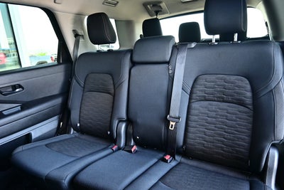 2025 Nissan Pathfinder S